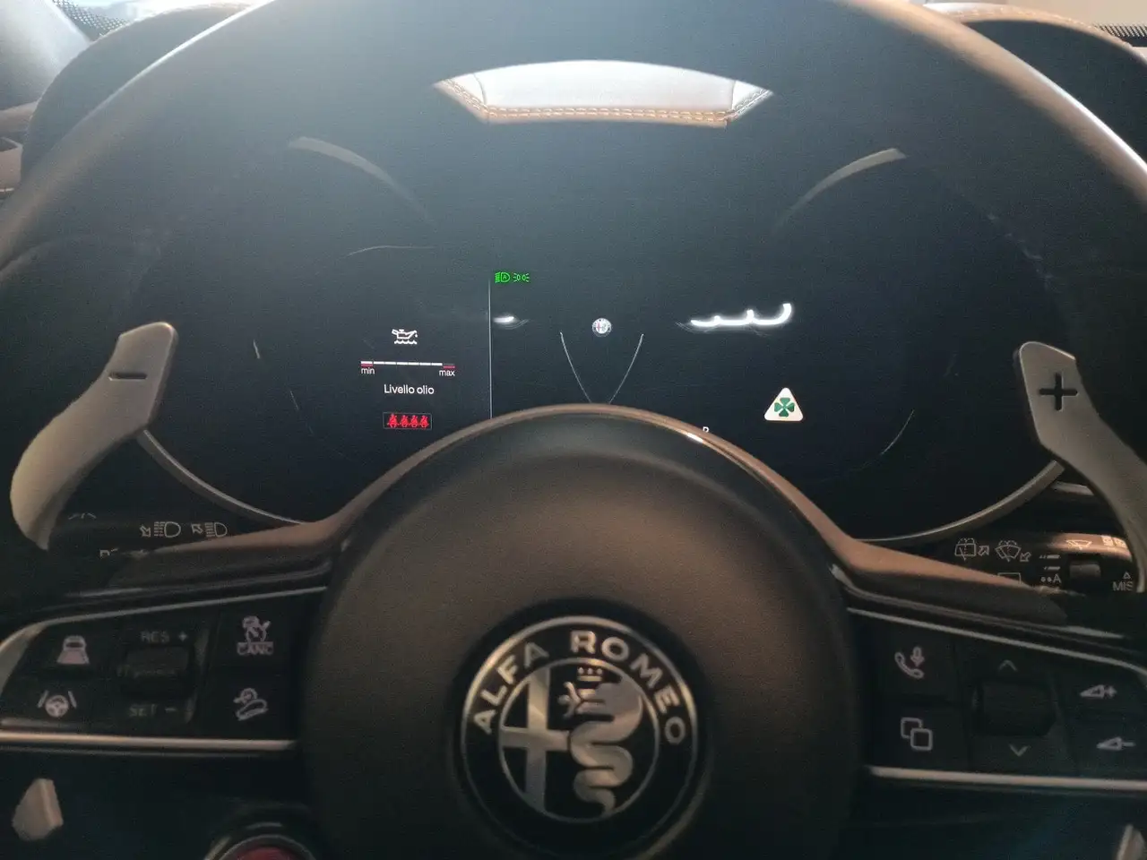 Alfa Romeo Stelvio 2023 — фото 14