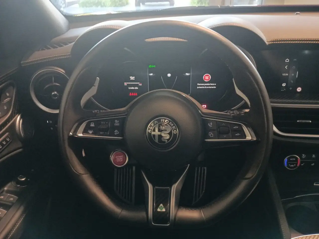Alfa Romeo Stelvio 2023 — фото 13
