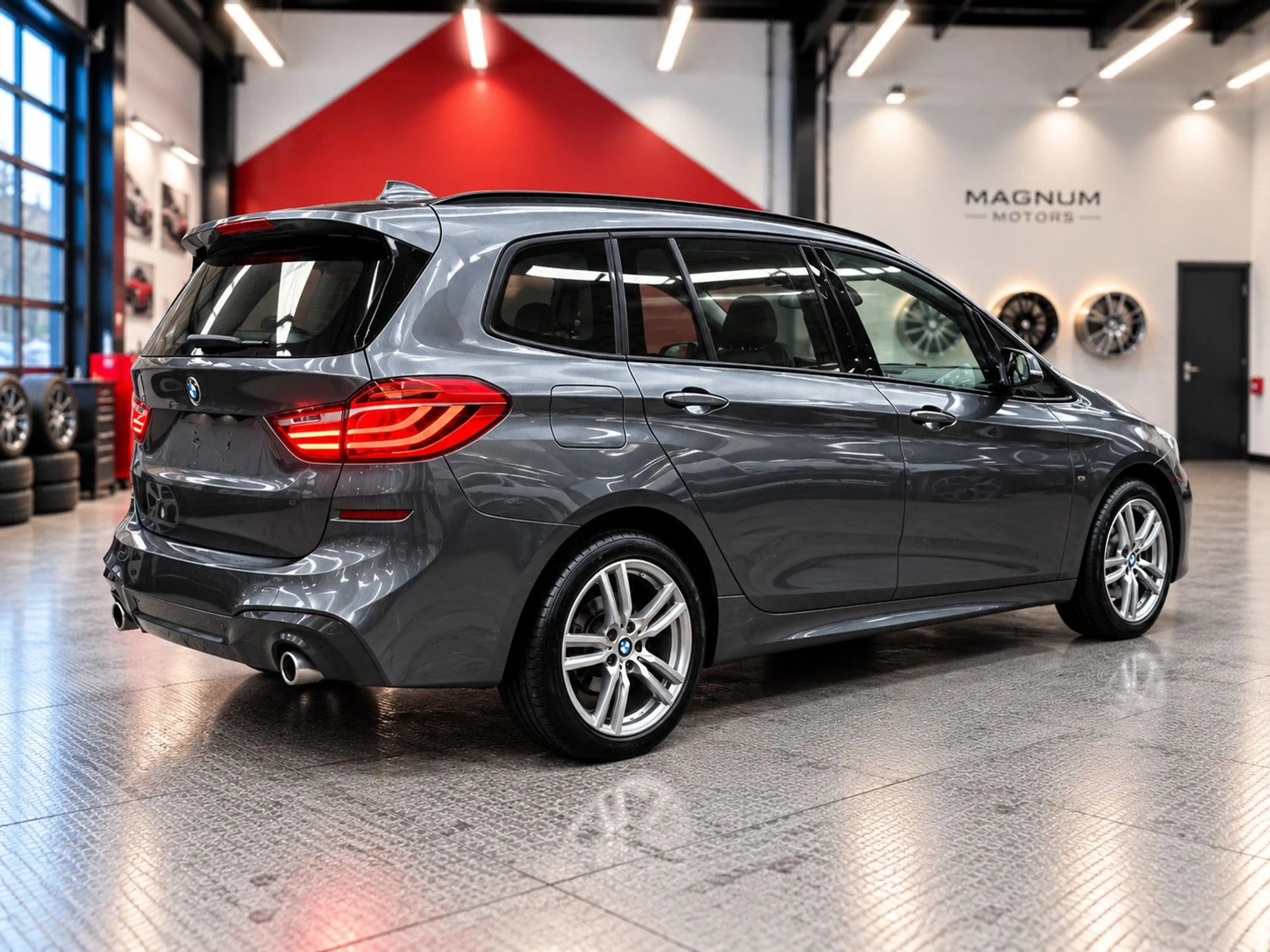 BMW 220 220i G-TOURER M SPORT *Aut.*Pano.*LED*Head-Up* — photo 4