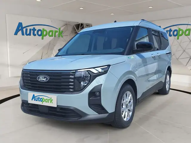 Ford Tourneo Courier Titanium