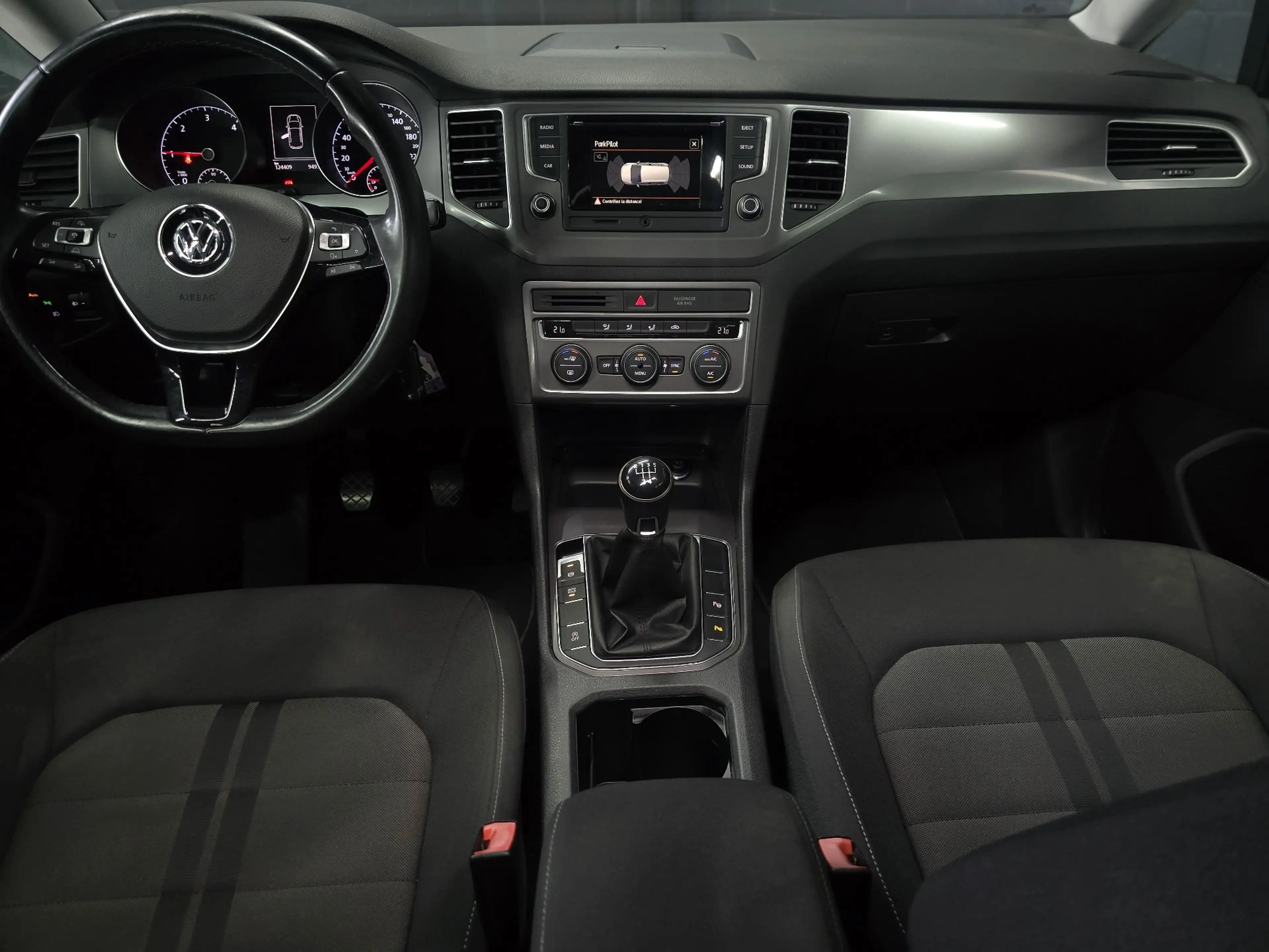Volkswagen Golf Sportsvan 1.6TDi *1er prop *Suivi *Toit ouvrant *Garantie * — photo 9