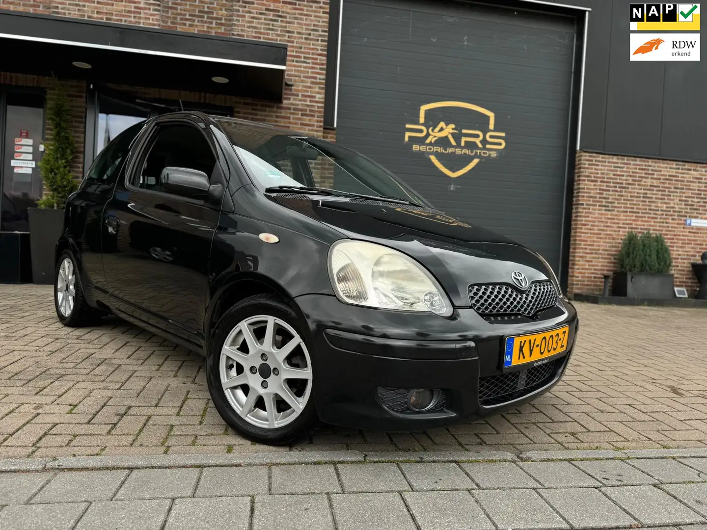 Toyota Yaris 1.3 VVT-i S-Line Sport Airco Elk.Ramen Černá - 1