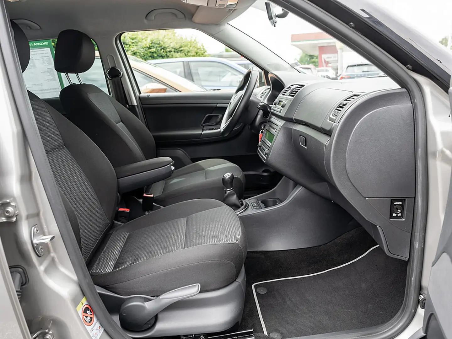 Skoda Fabia 1.2 TSI Scout KLIMA GRA SHZ CD Beige - 2