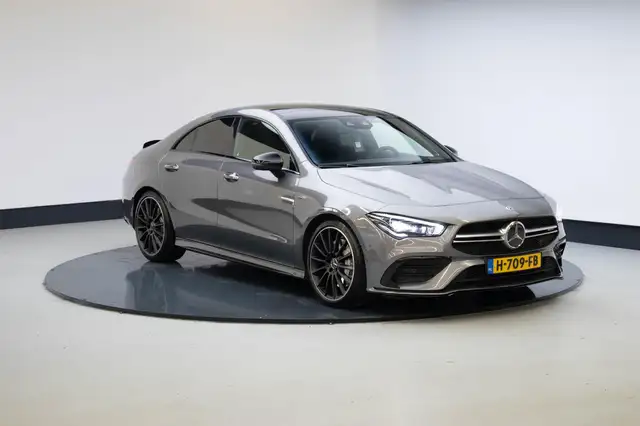 Mercedes-Benz CLA 35 AMG