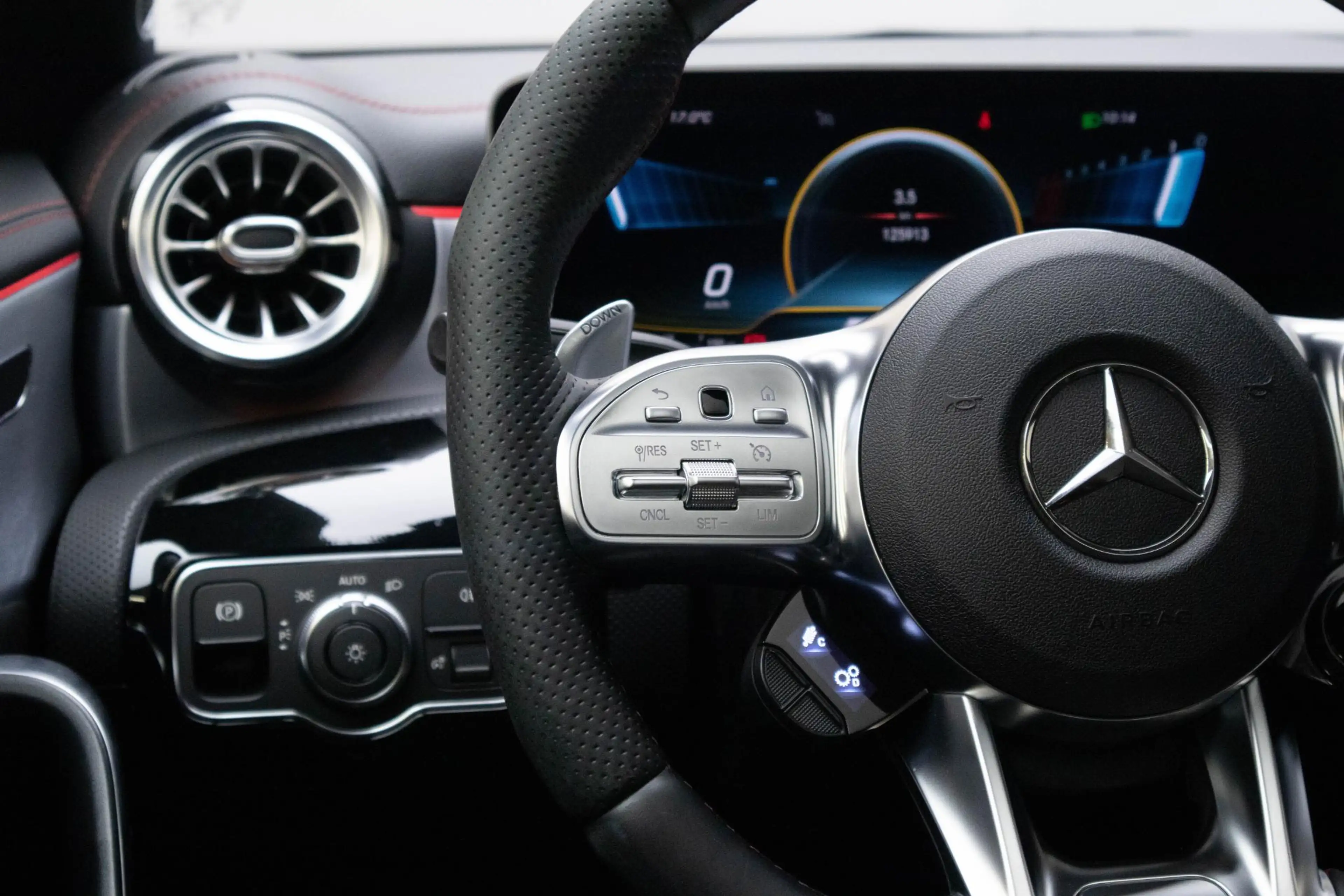 Mercedes-Benz CLA 35 AMG 4MATIC Premium Plus 1e eigenaar | NL auto | NW mot — photo 10