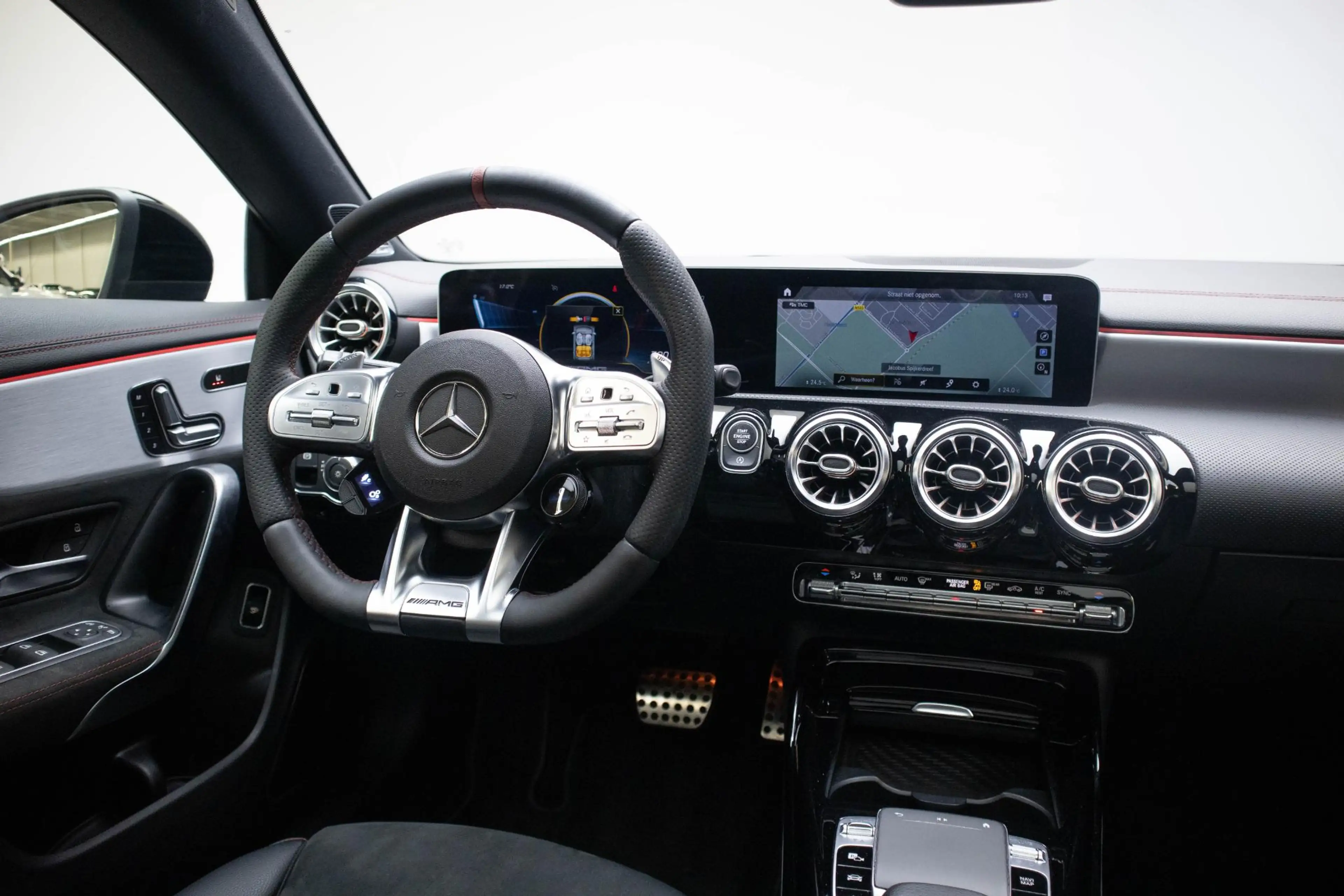 Mercedes-Benz CLA 35 AMG 4MATIC Premium Plus 1e eigenaar | NL auto | NW mot — photo 7