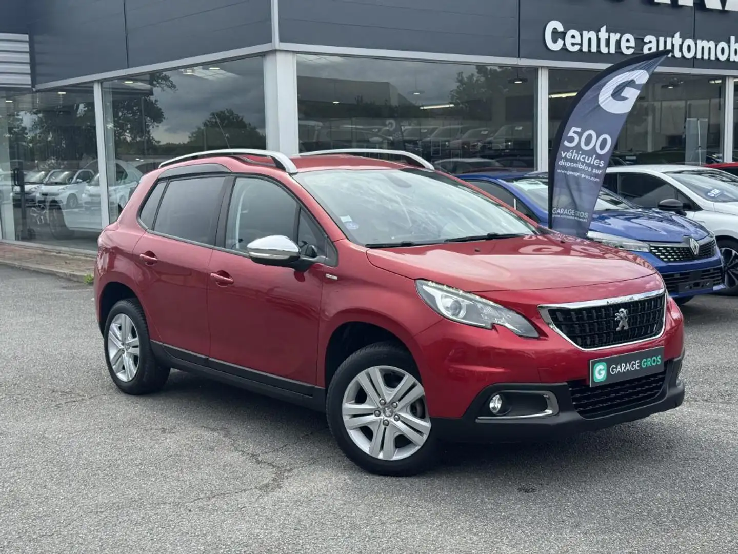 Peugeot 2008 1.2 PureTech 82ch BVM5 Style Rot - 1