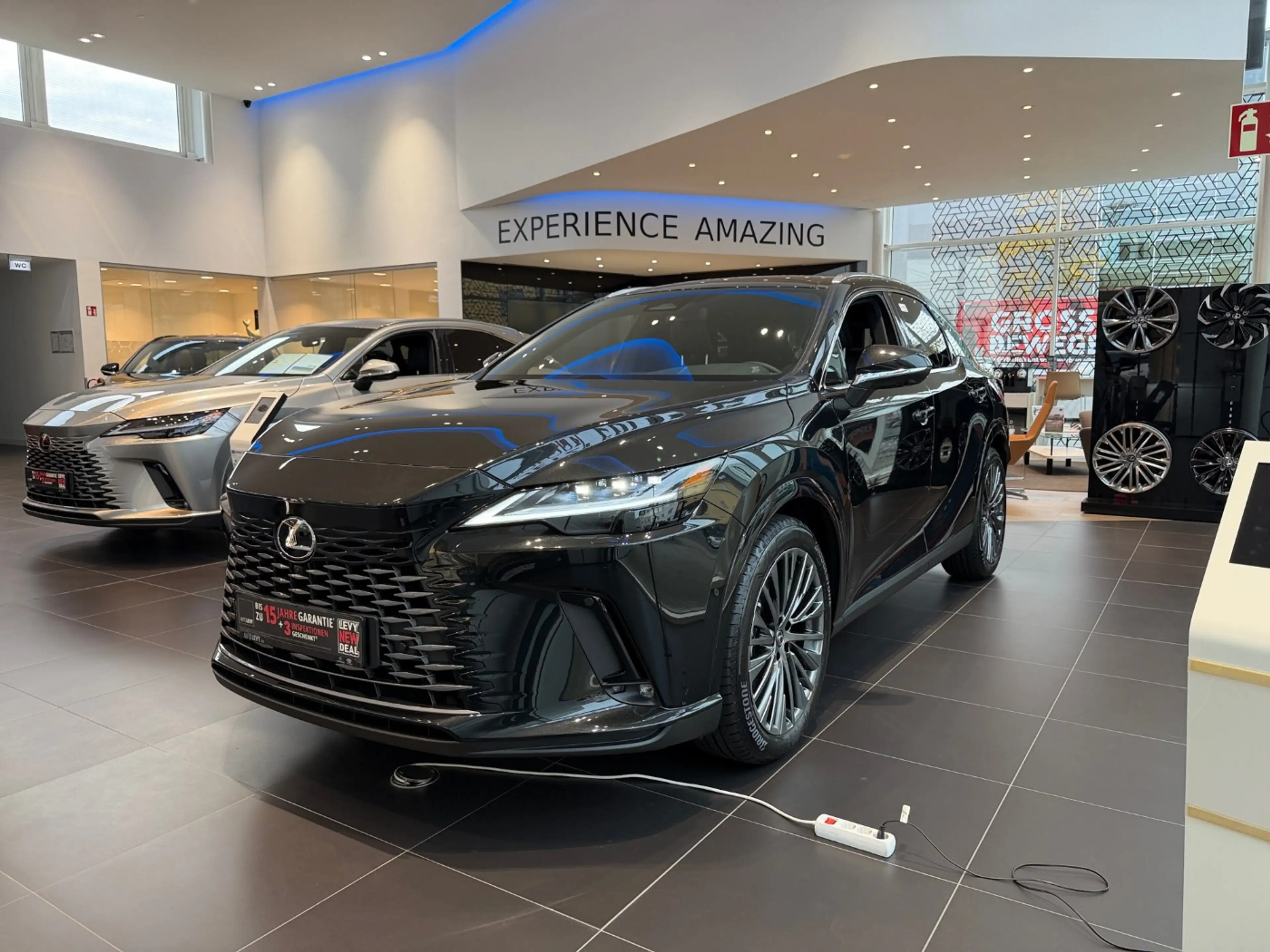 Lexus RX 450h + Plug-In +Panorama+Head-Up+Sitzbelüftung — photo 2
