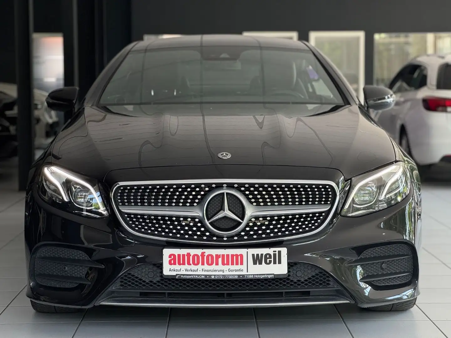 Mercedes-Benz E 220 d *AMG-LINE*COUPÉ*WIDE*CAM*AMBI*M-BEAM*19Z* Schwarz - 2