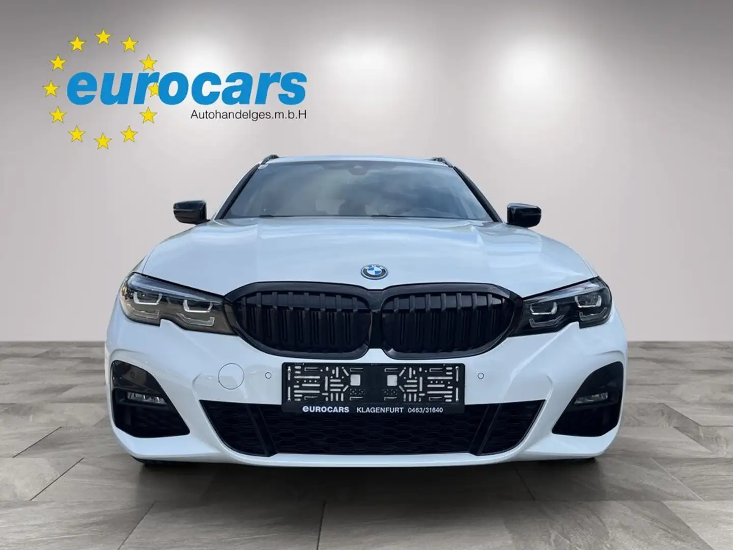BMW 320 e xDrive Touring M Sport Weiß - 2