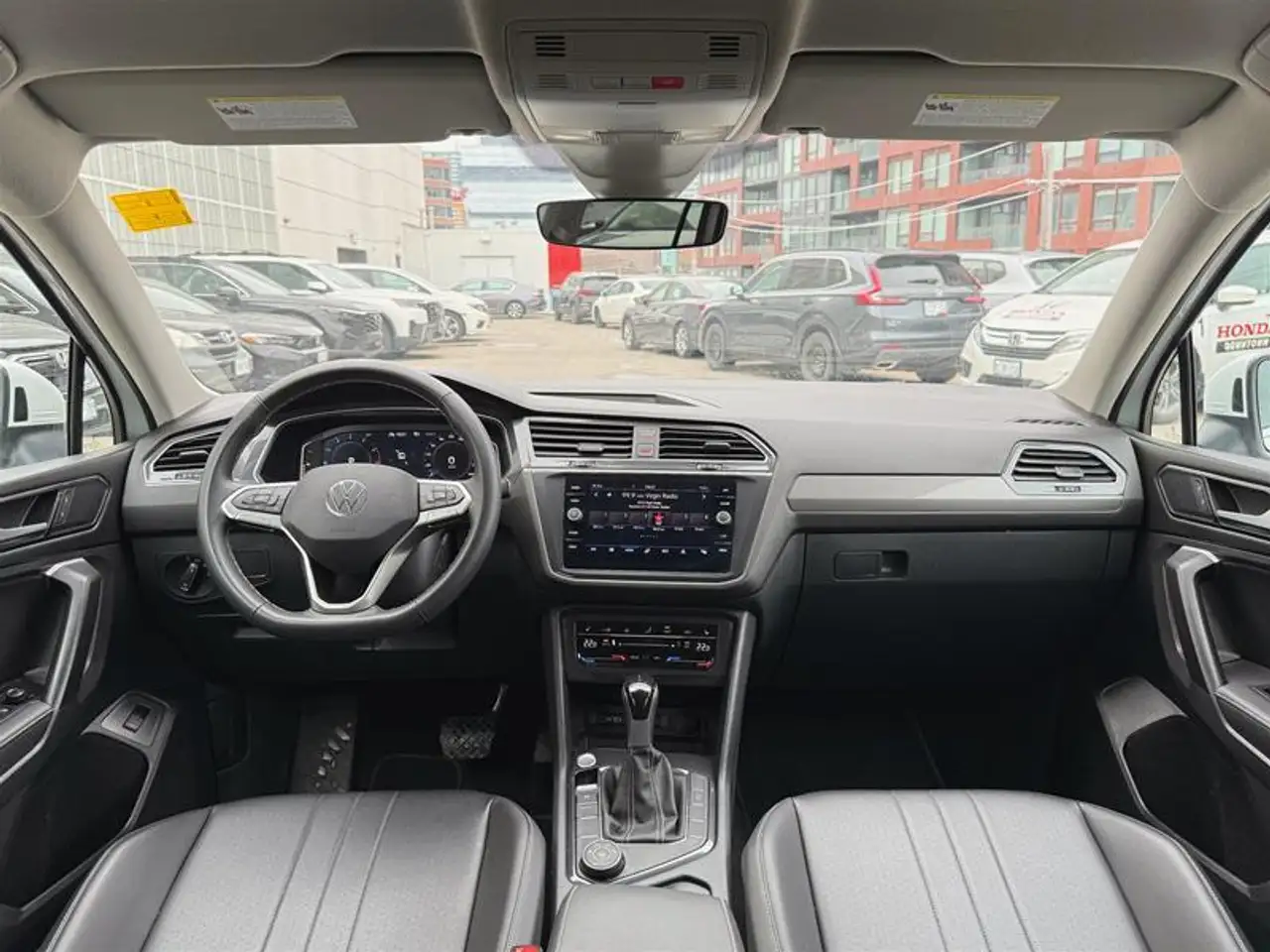 Volkswagen Tiguan снимка Volkswagen Tiguan