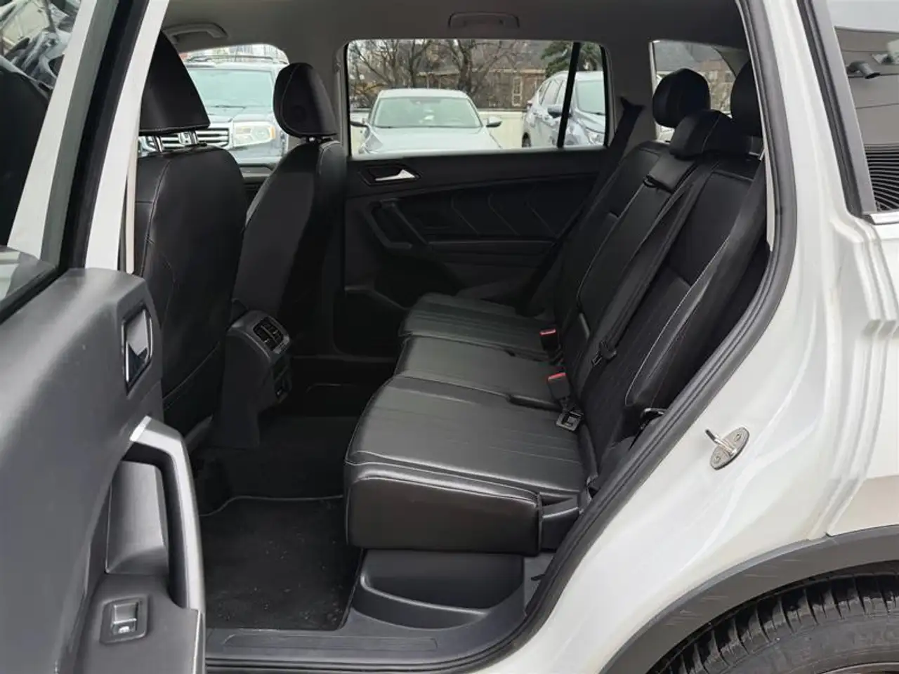 Volkswagen Tiguan снимка Volkswagen Tiguan