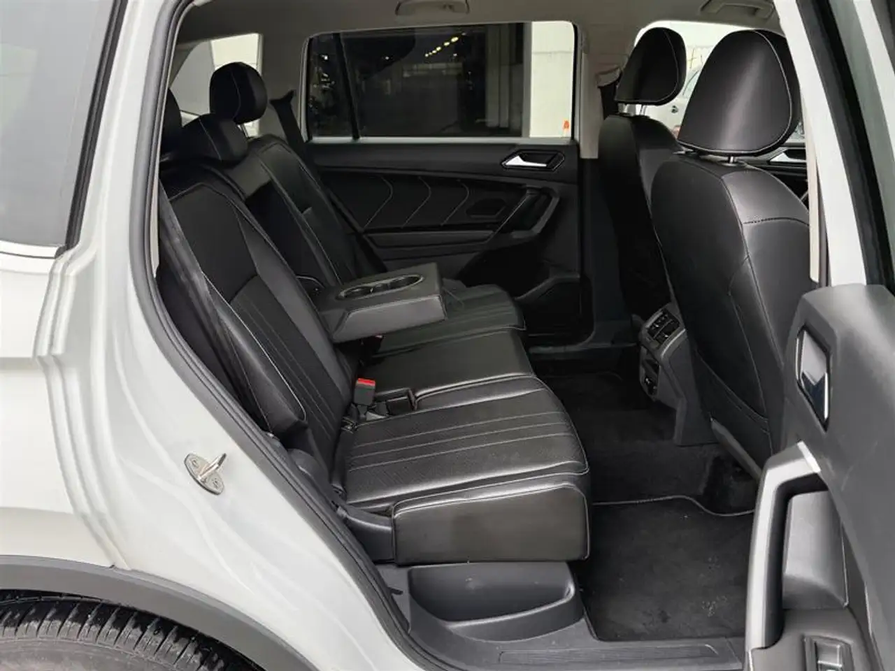 Volkswagen Tiguan снимка Volkswagen Tiguan