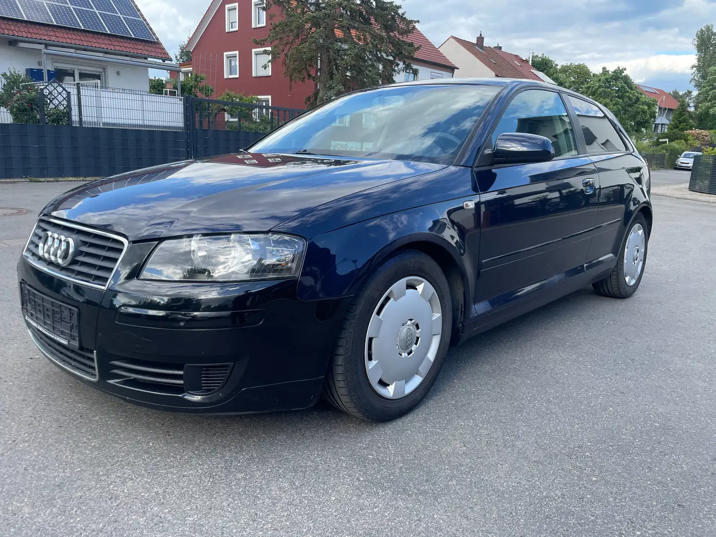Audi A3 1.6 102PS KLIMA+TÜV NEU 05/2027+8-fach Blau - 1