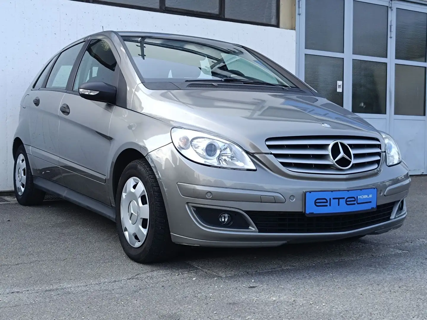 Mercedes-Benz B 170 Automatik Klima PDC SHZ Сірий - 2