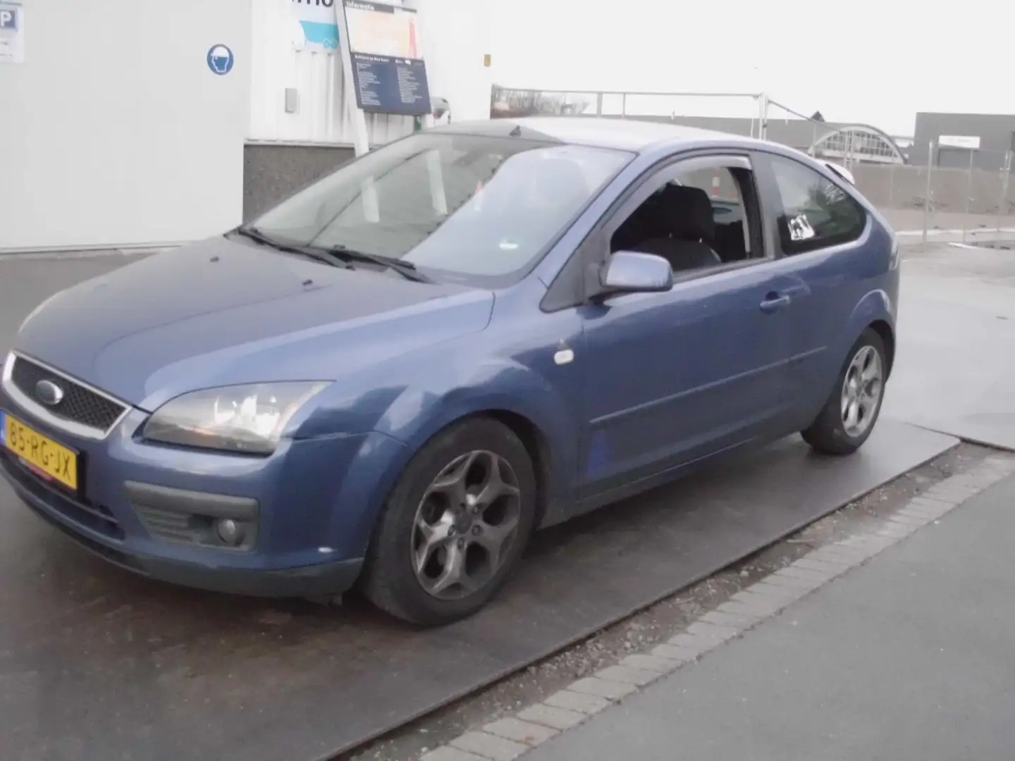 Ford Focus 1.6-16V First Edition met airco EXPORT Blauw - 2
