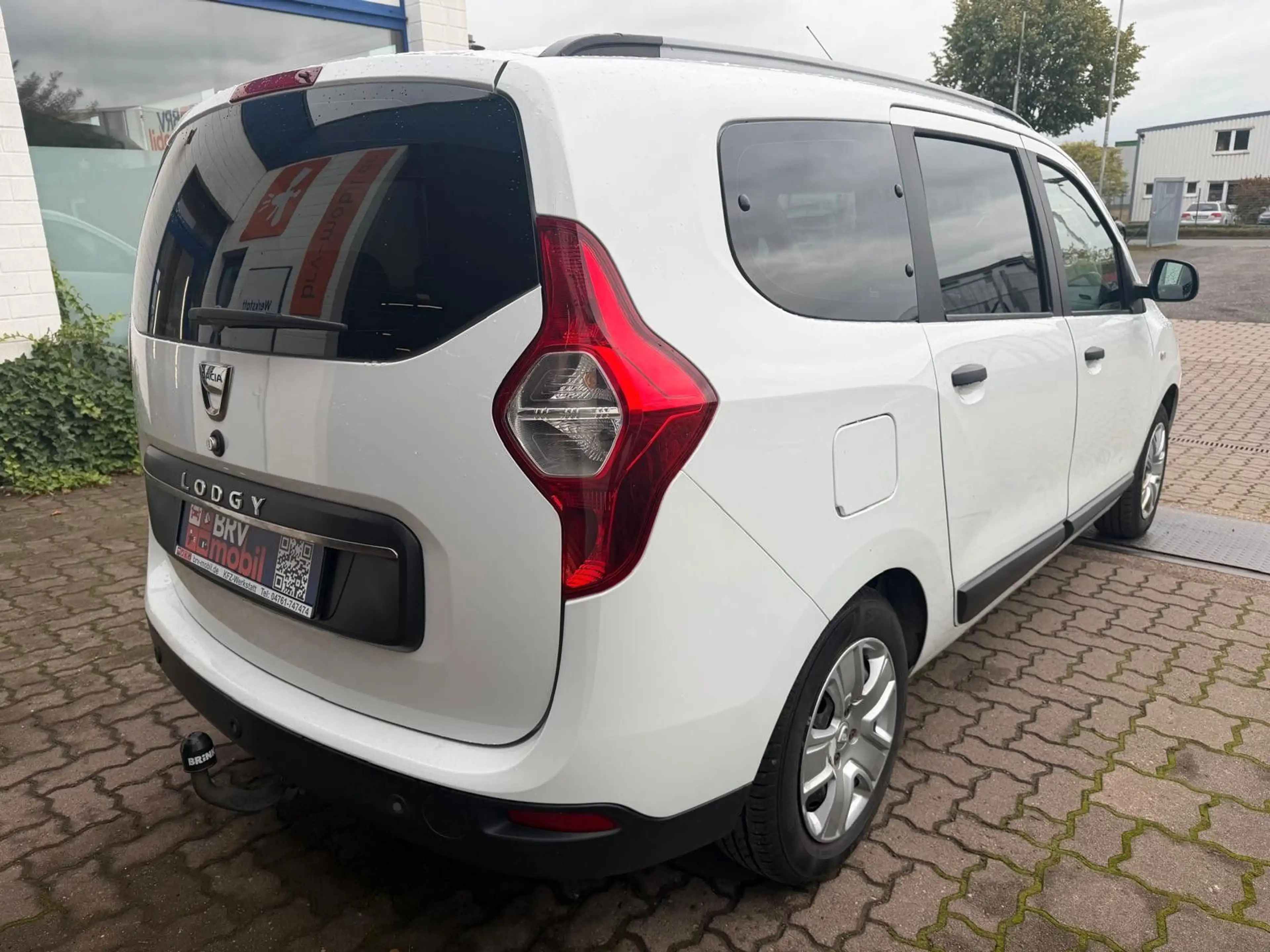 Dacia Lodgy Lodgy Comfort/7Sitzer/Klima/AHK/Multi.Lenk./Tem. — photo 5
