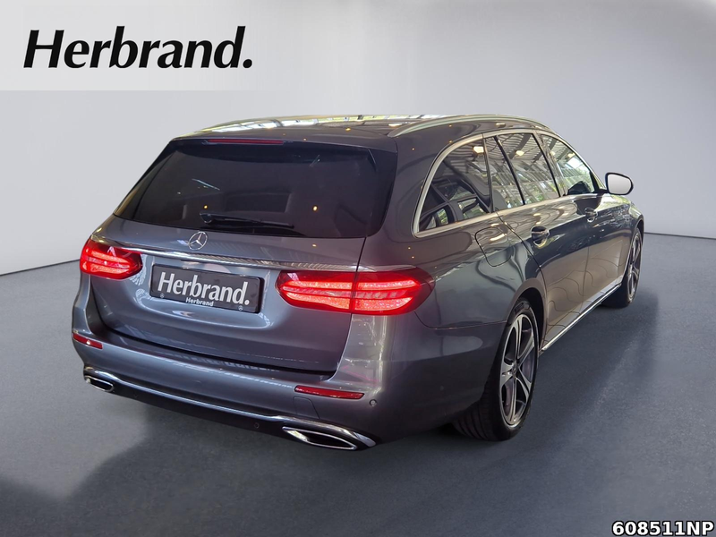 Mercedes-Benz E 400 Avantgarde Ambiente Multibeam Apple DAB+ — photo 3