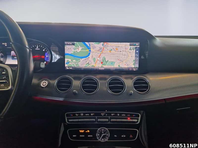 Mercedes-Benz E 400 Avantgarde Ambiente Multibeam Apple DAB+ — photo 7
