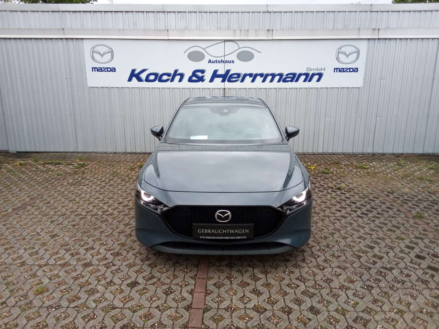 Second hand Mazda 3 2.0