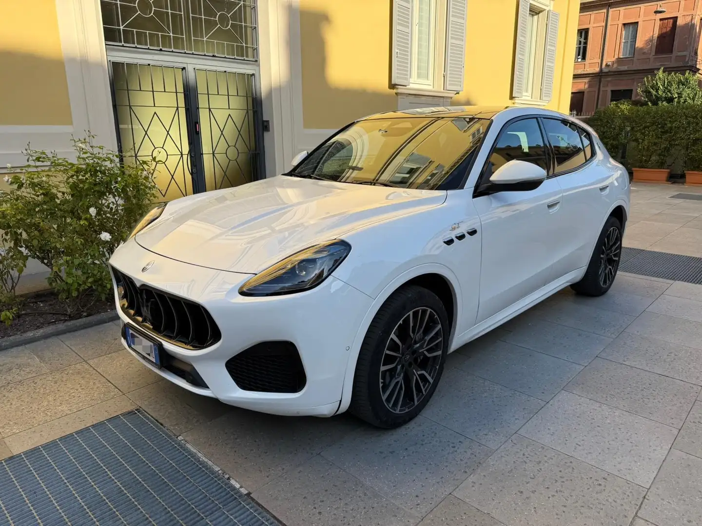 Maserati Grecale Grecale 2.0 mhev GT 250cv Panorama auto Bianco - 1