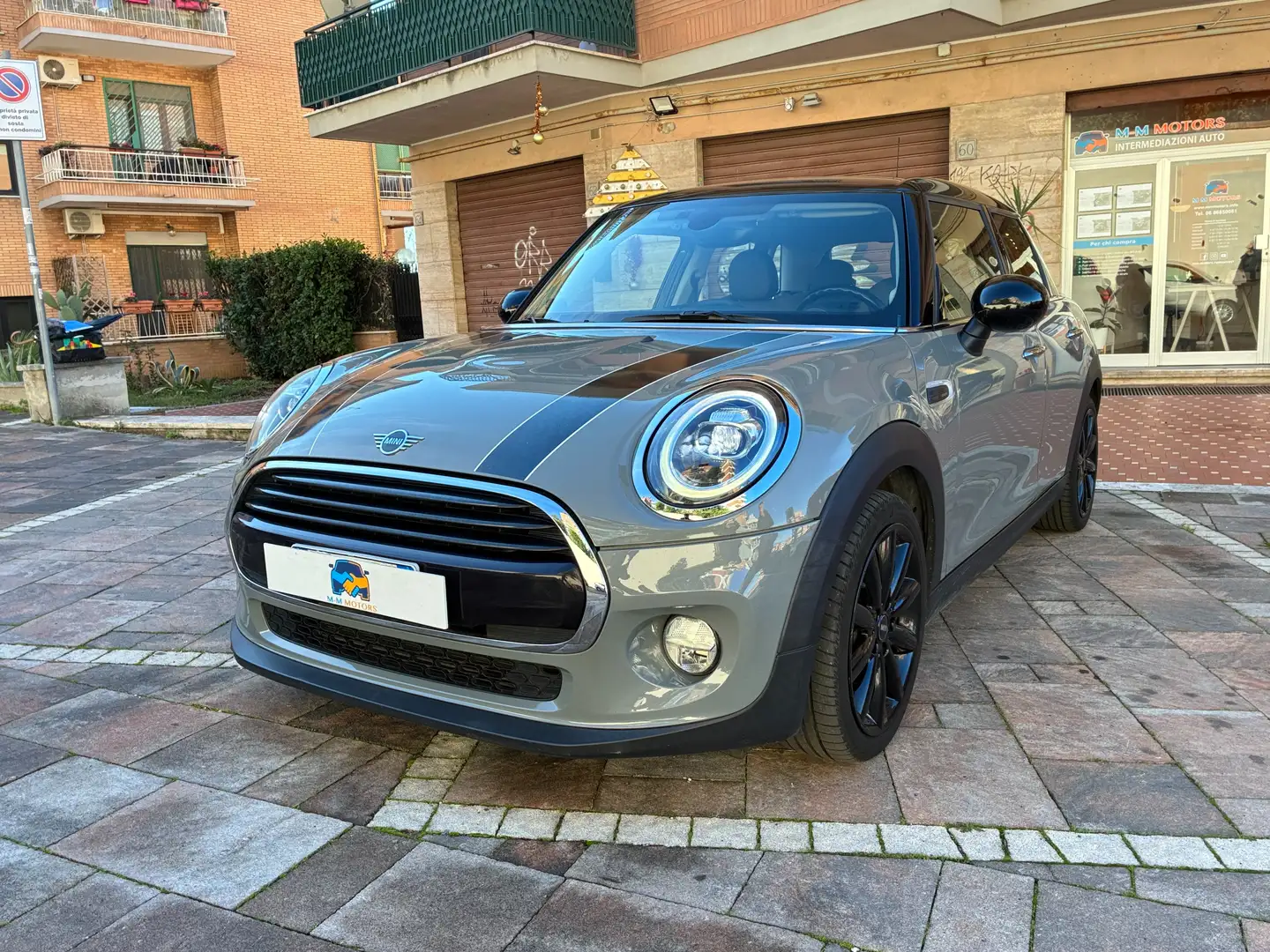 MINI Cooper 5p 1.5 Cooper Hype auto 136 cv Grigio - 1