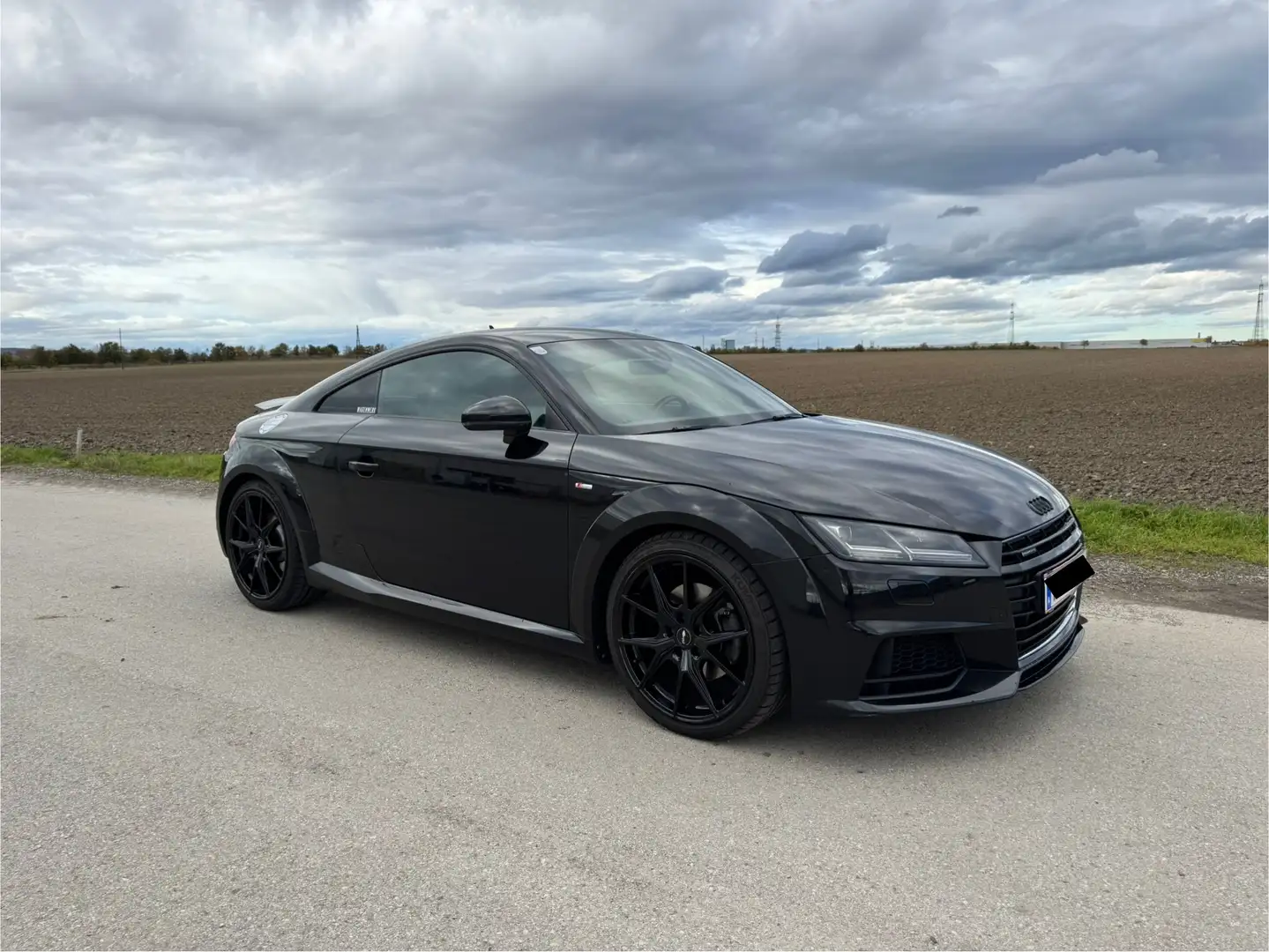 Audi TT TT Coupé 2,0 TFSI quattro Sport S-tronic Sport Schwarz - 1
