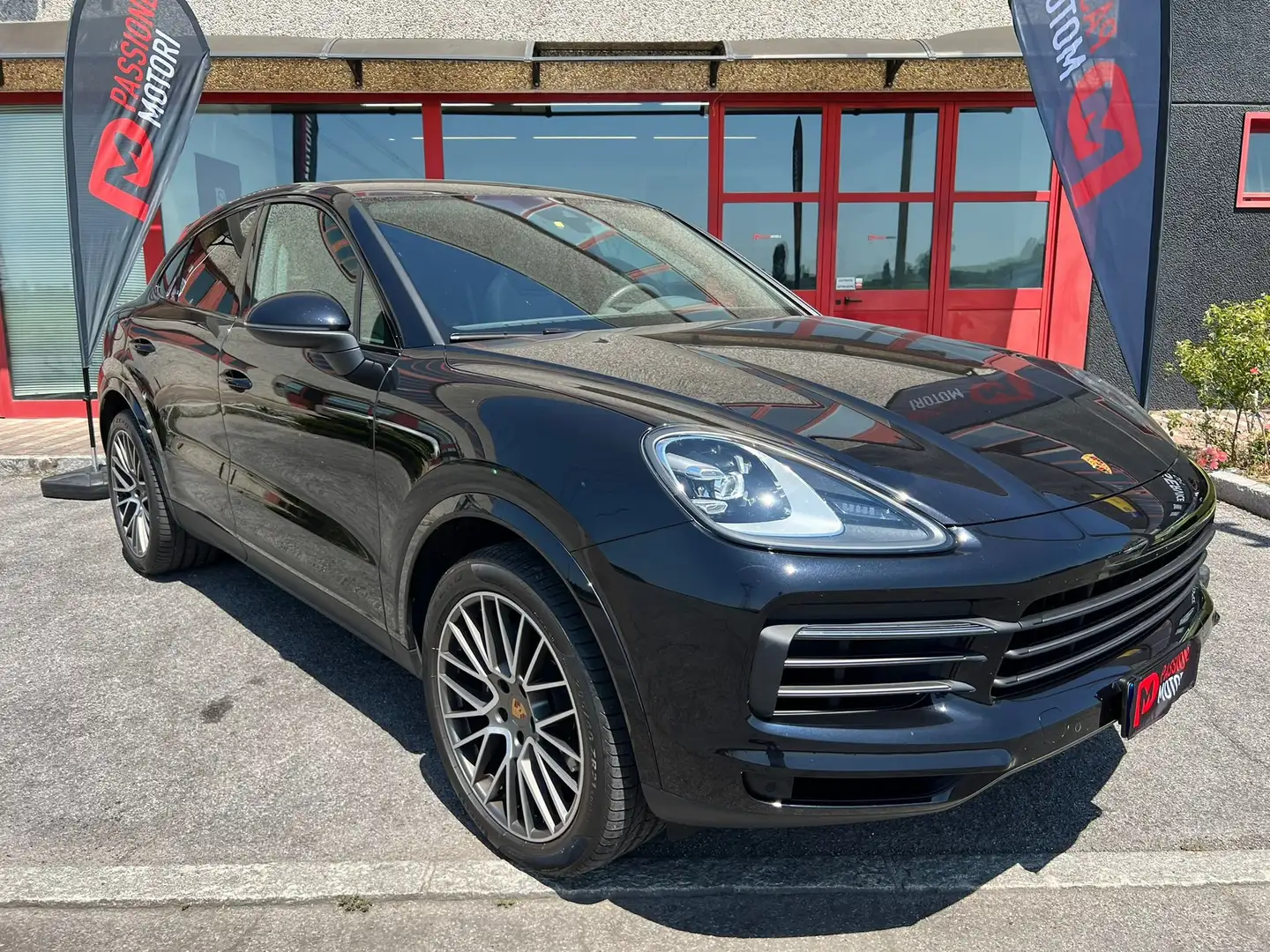 Porsche Cayenne Cayenne Coupe 2019 Coupe 3.0 Platinum Edition Nero - 2
