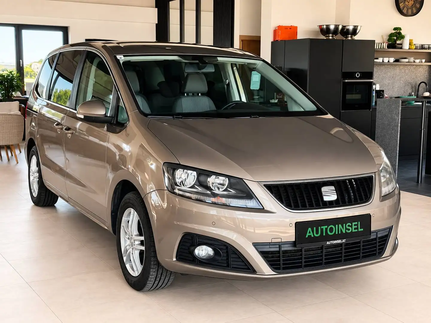 SEAT Alhambra SEAT Alhambra Business+Navi+Tempomat+AHK+1.Besitz Beige - 2