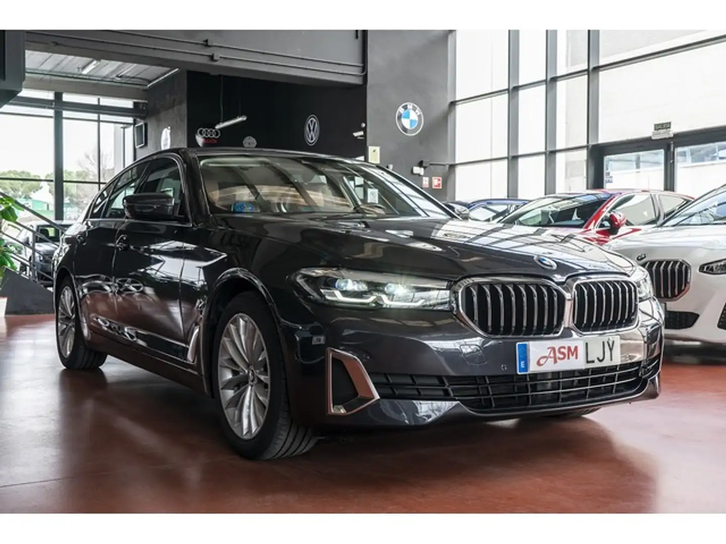 BMW 530 530e Grijs - 2