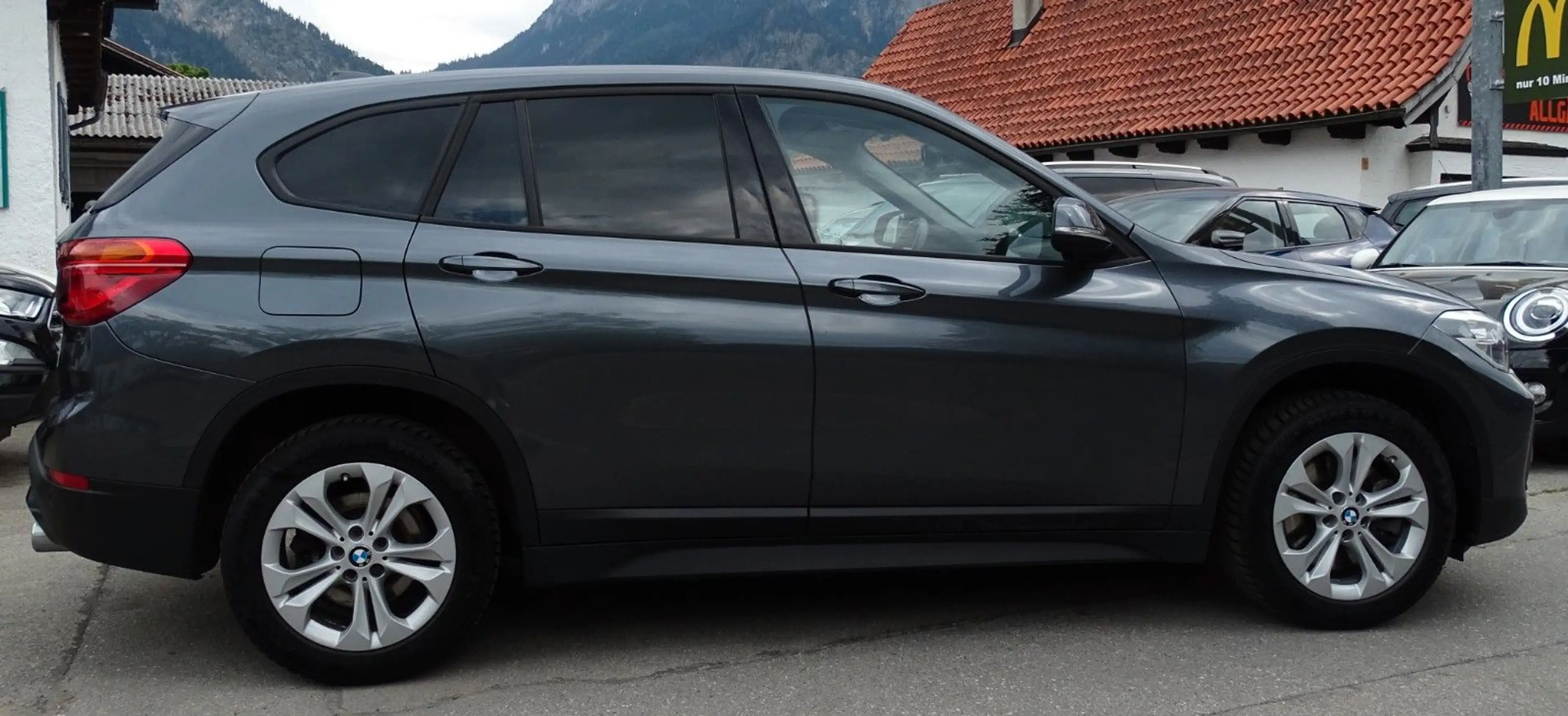 BMW X1 xDrive 20 i Advantage — photo 6