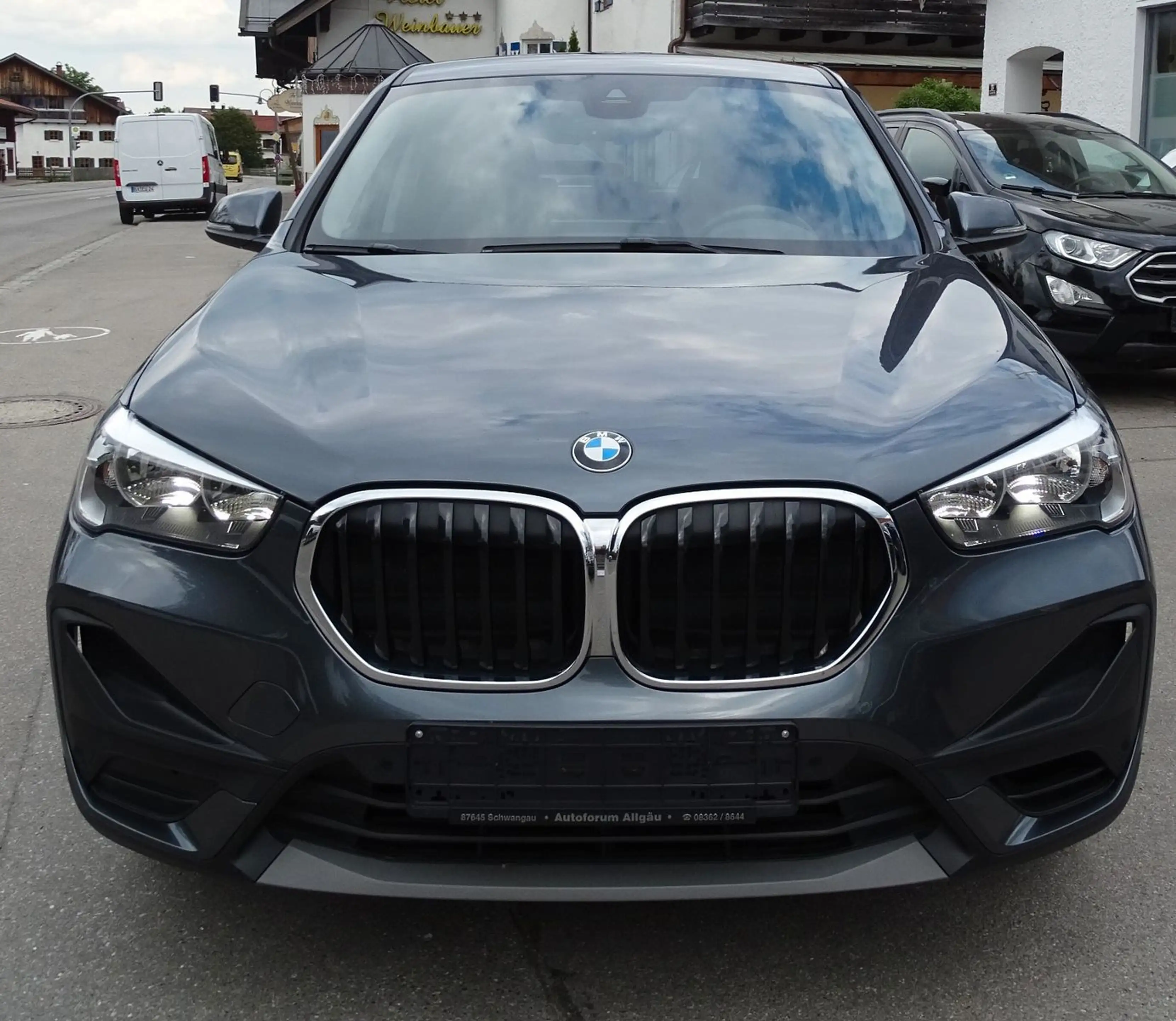 BMW X1 xDrive 20 i Advantage — photo 3