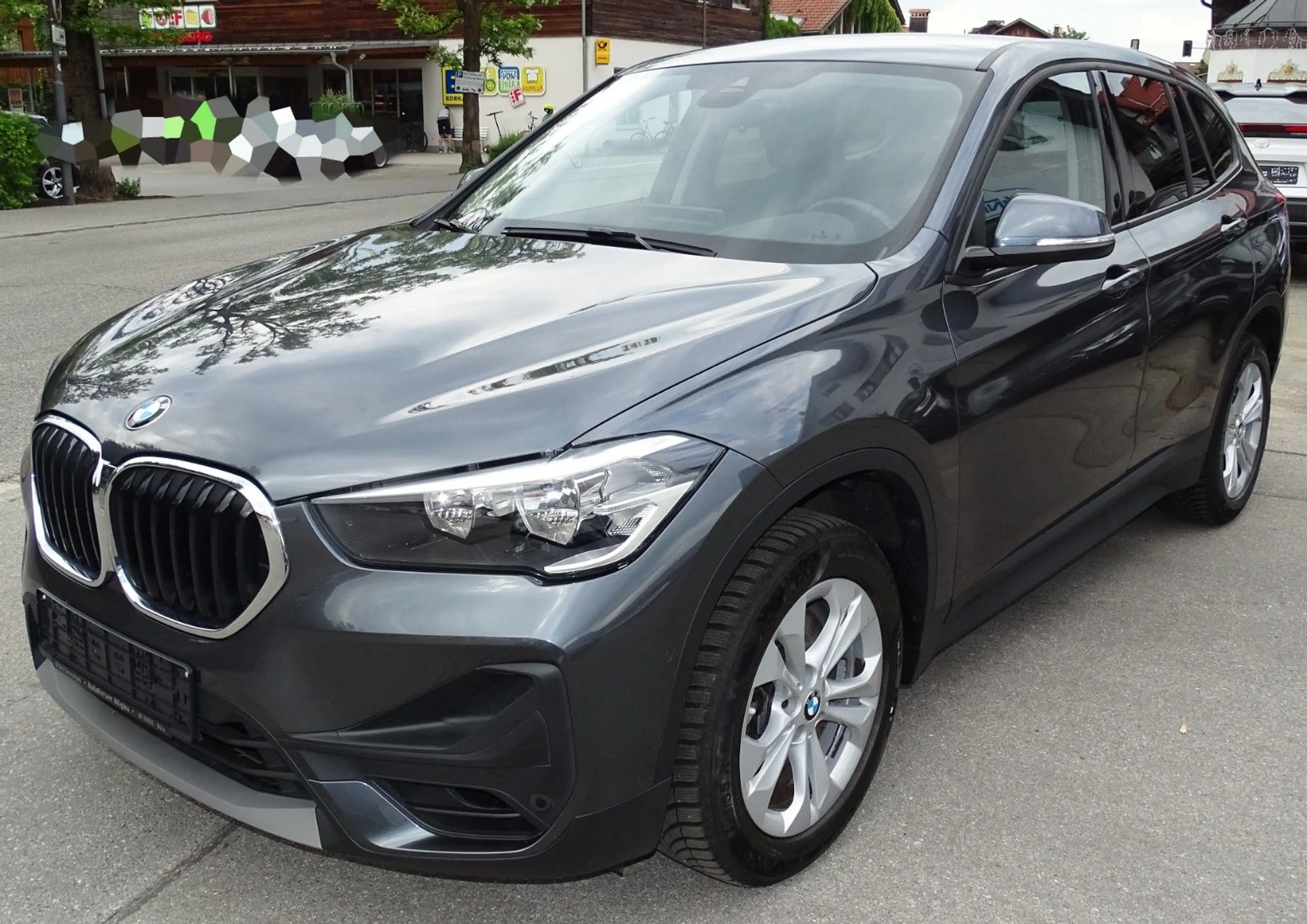 BMW X1 xDrive 20 i Advantage — photo 2