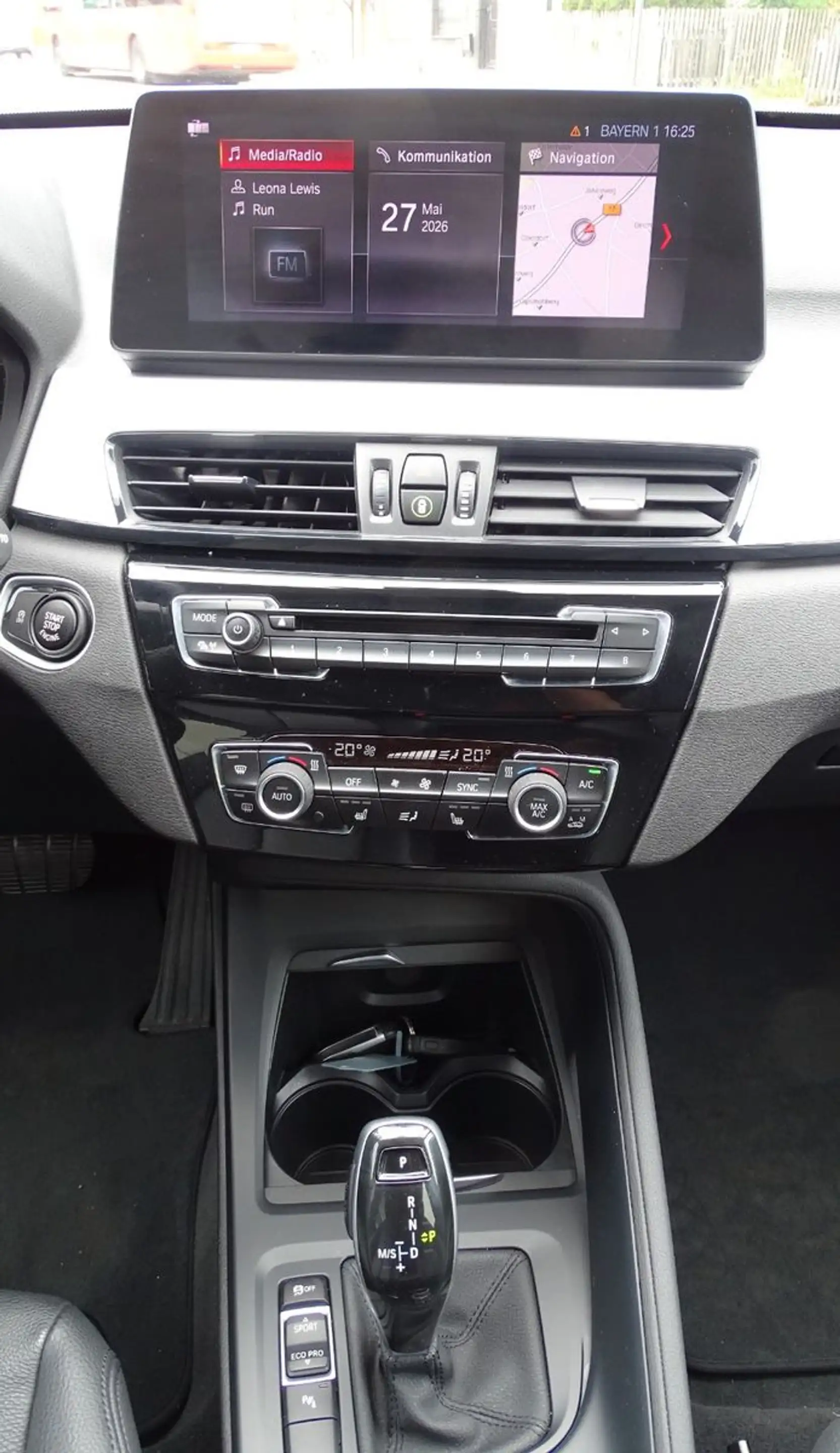 BMW X1 xDrive 20 i Advantage — photo 13