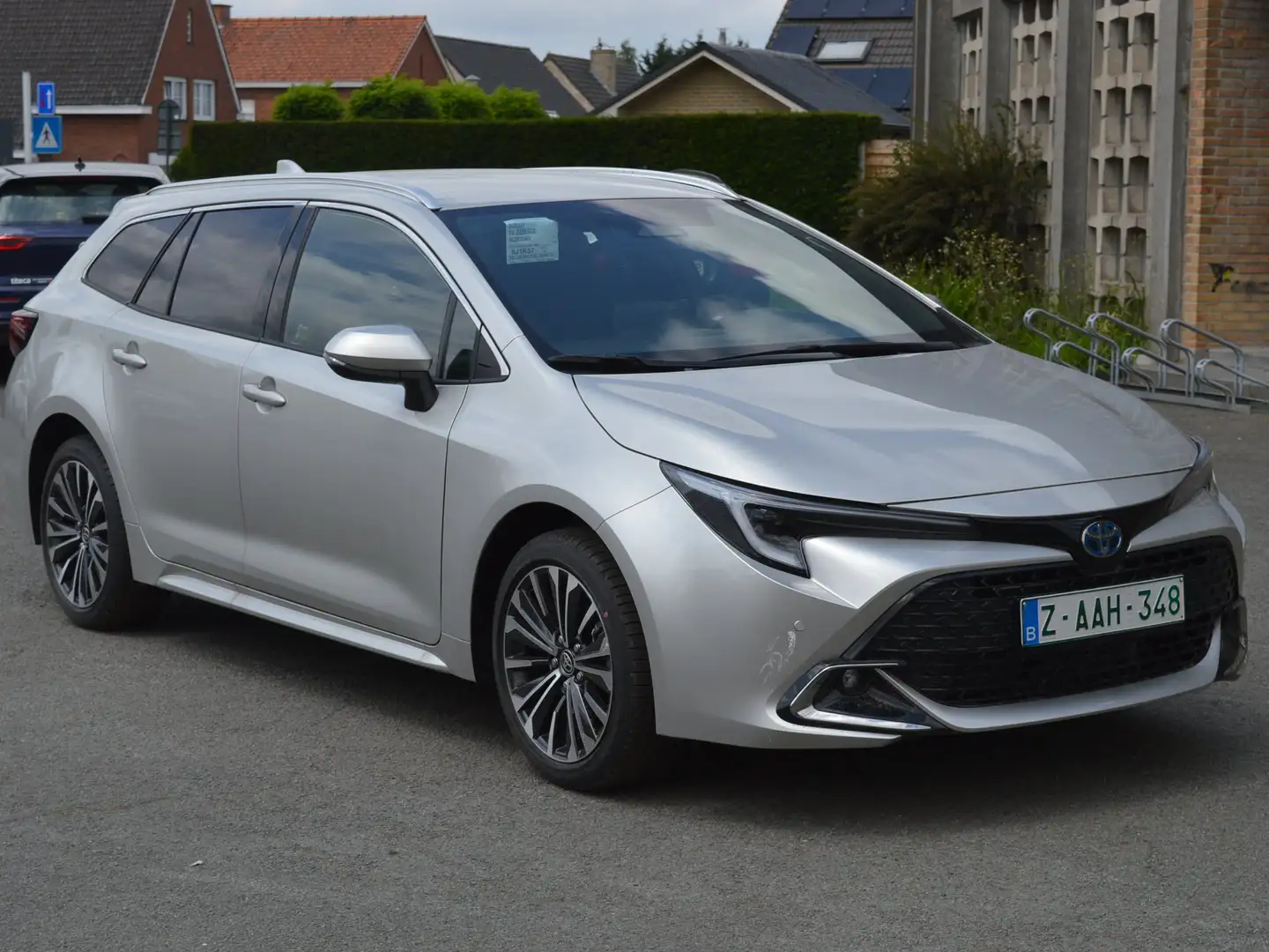 Toyota Corolla TS Hybrid 1.8 Style e- + TECH PACK!!! Argent - 2