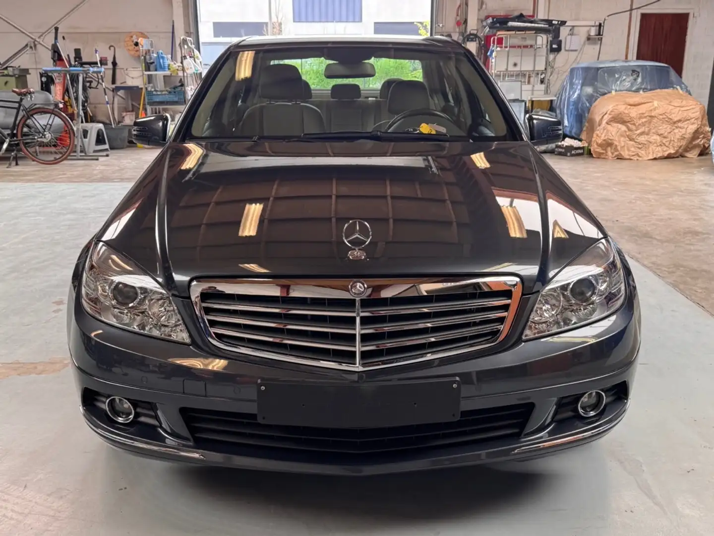 Mercedes-Benz C 180 Kompressor BlueEFFICIENCY Elegance Gris - 2