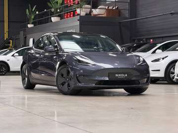 LONG RANGE - ALL WHEEL DRIVE - ENHANCED AUTOPILOT