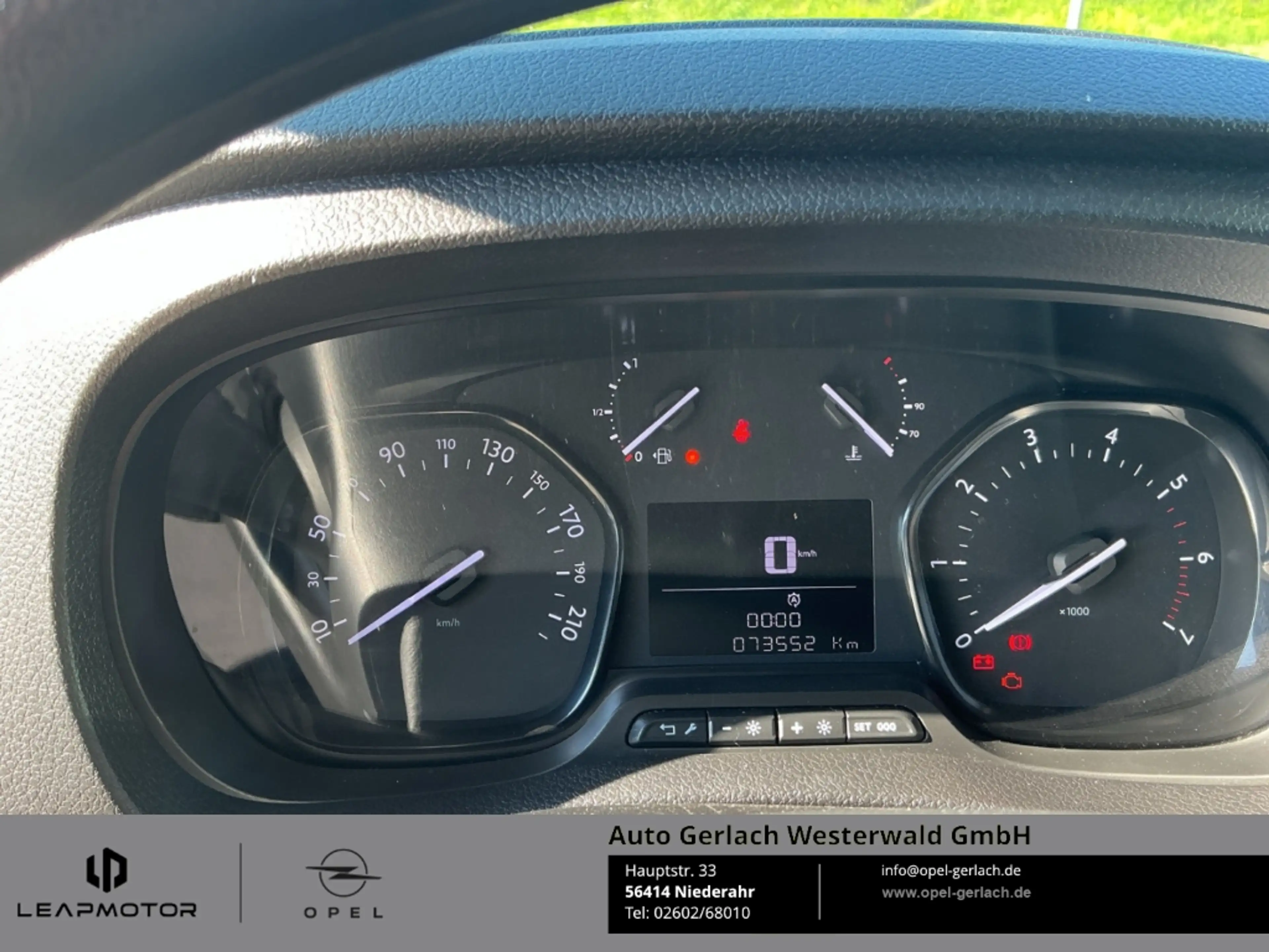 Opel Vivaro Kombi L Navi Apple CarPlay Android Auto Mehrzonenk — photo 6