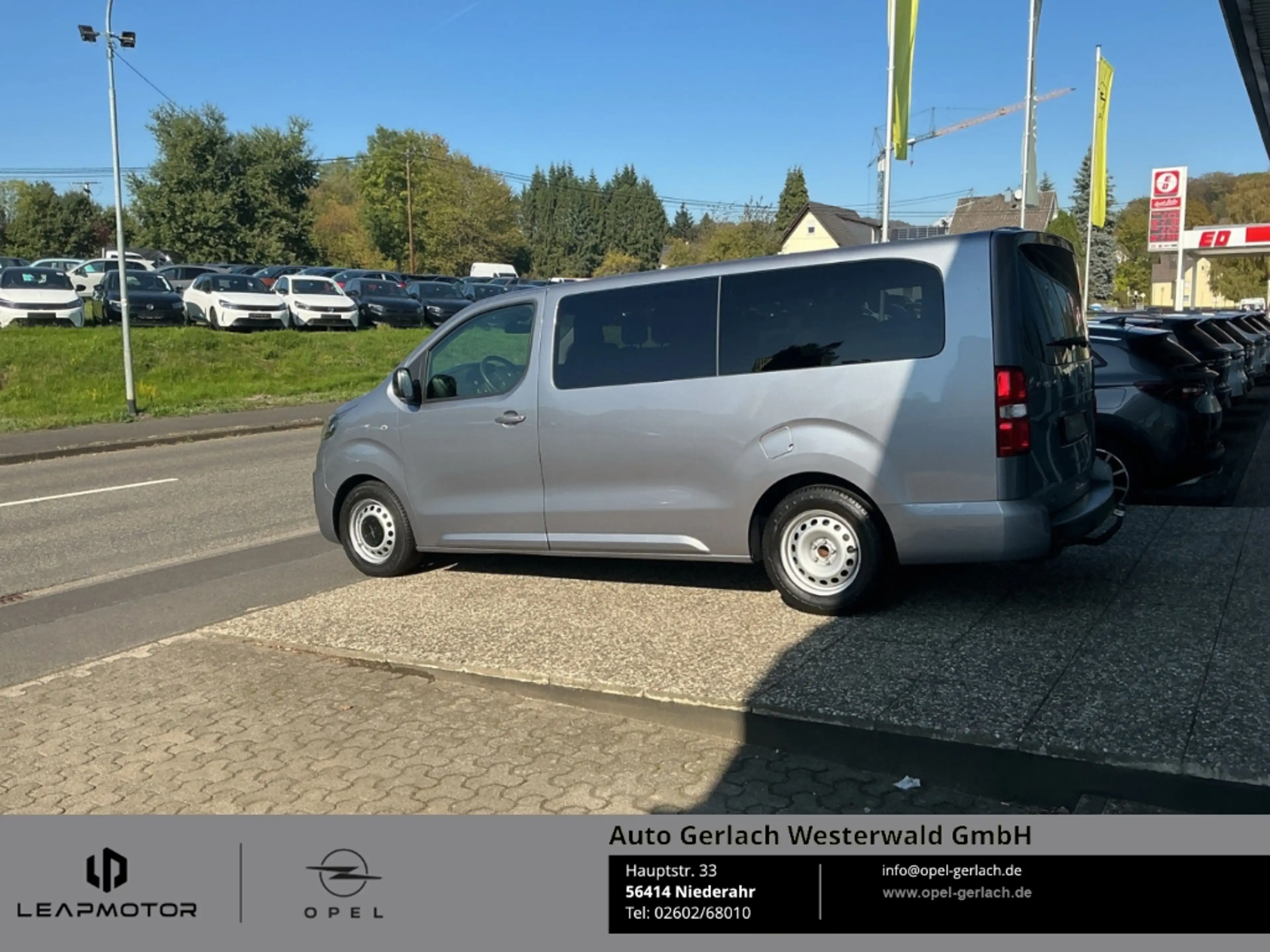 Opel Vivaro Kombi L Navi Apple CarPlay Android Auto Mehrzonenk — photo 11