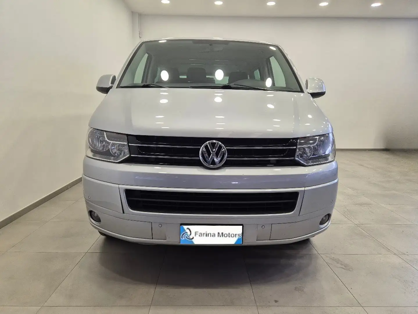 Volkswagen T6 Caravelle 2.0 TDI 140CV PC 9 POSTI - Sens. Park. - Clima - Plateado - 2