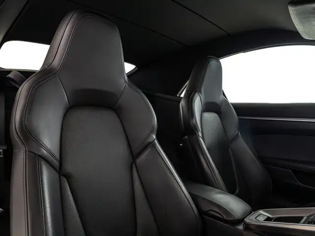 Porsche 911 view 14