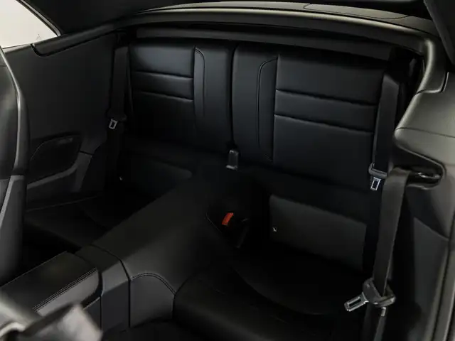 Porsche 911 view 15