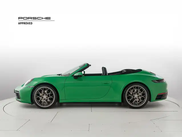 Porsche 911 view 2