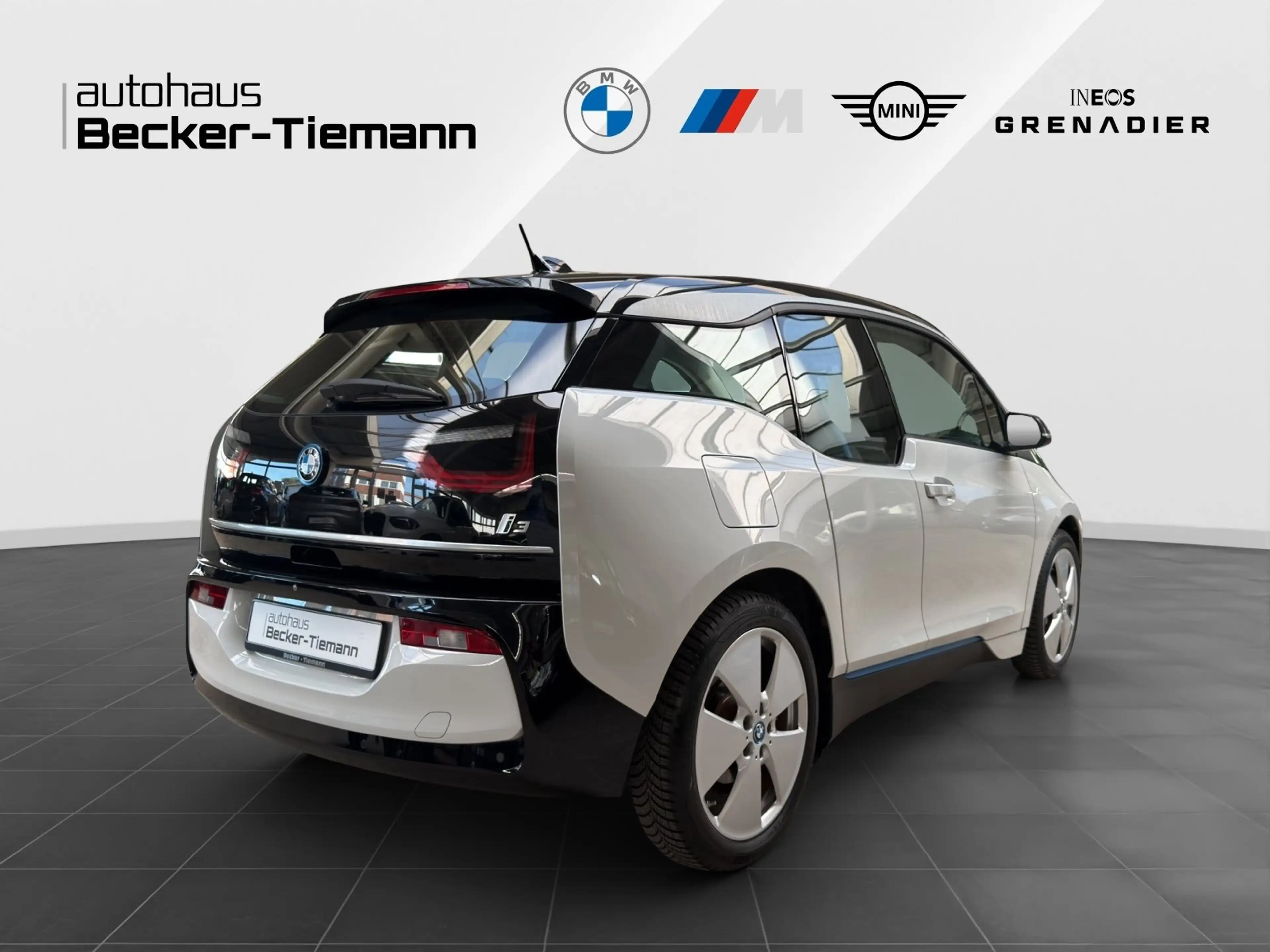 BMW i3 120Ah Navi/PDC/Kamera/Parkassi. — photo 6