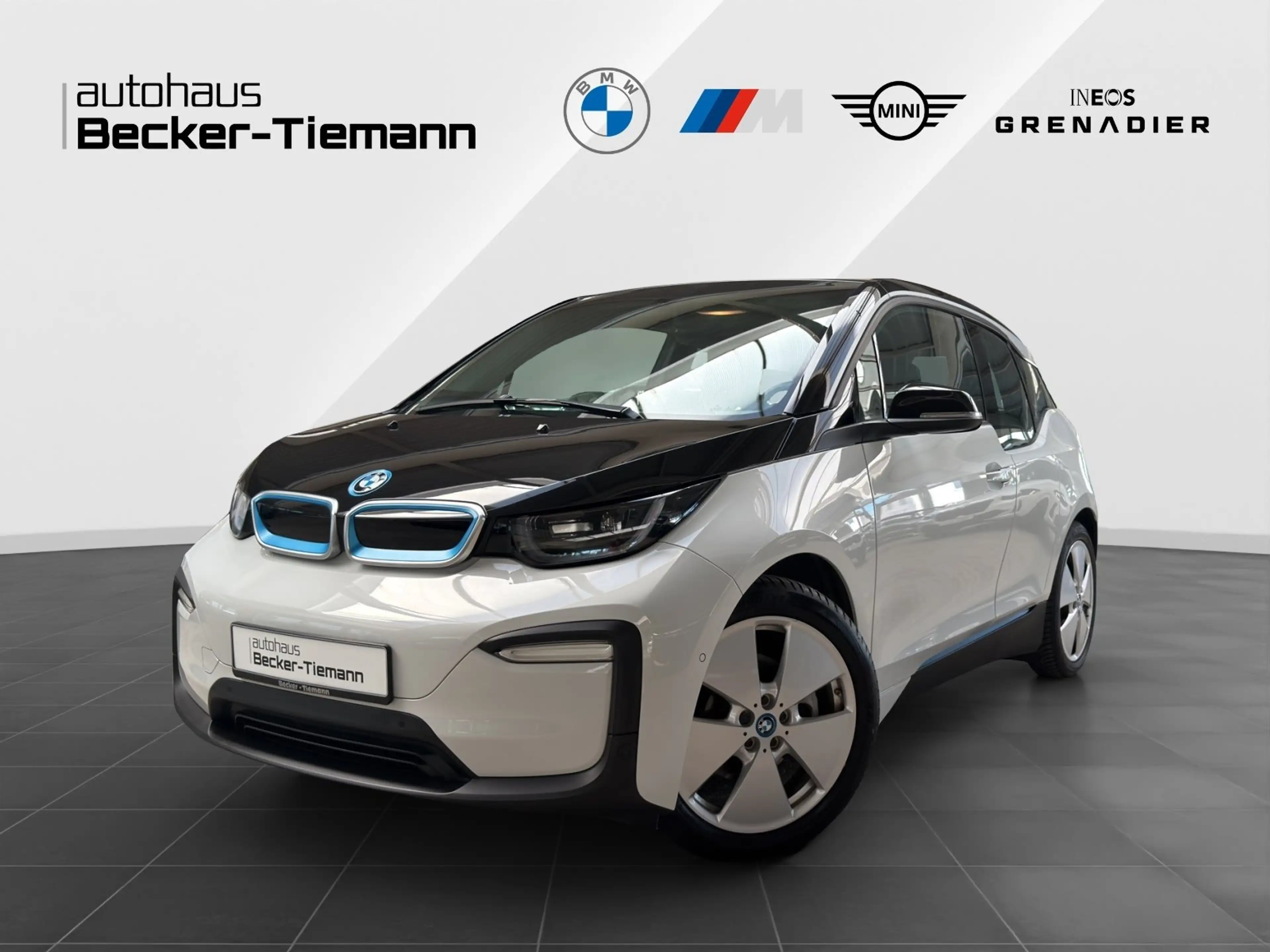 BMW i3 120Ah Navi/PDC/Kamera/Parkassi.