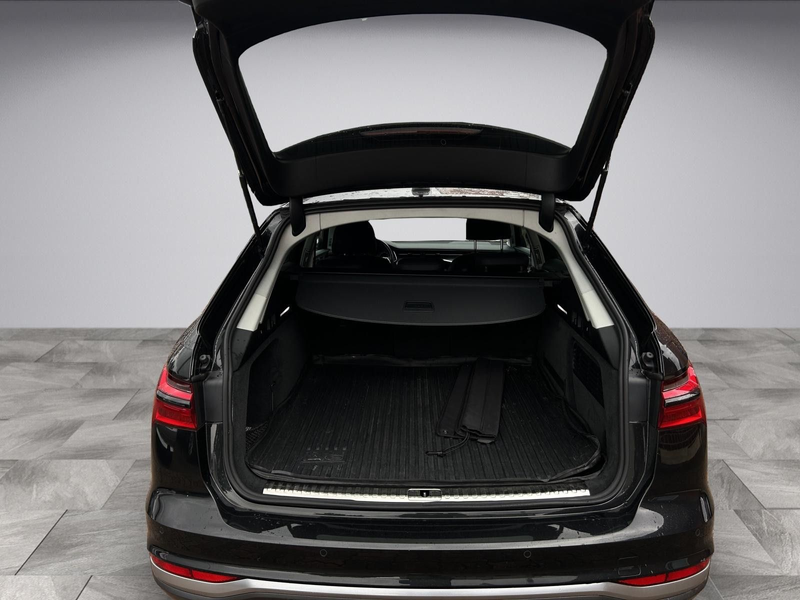 Audi A6 allroad Allrad 45 TDI tiptronic — photo 15