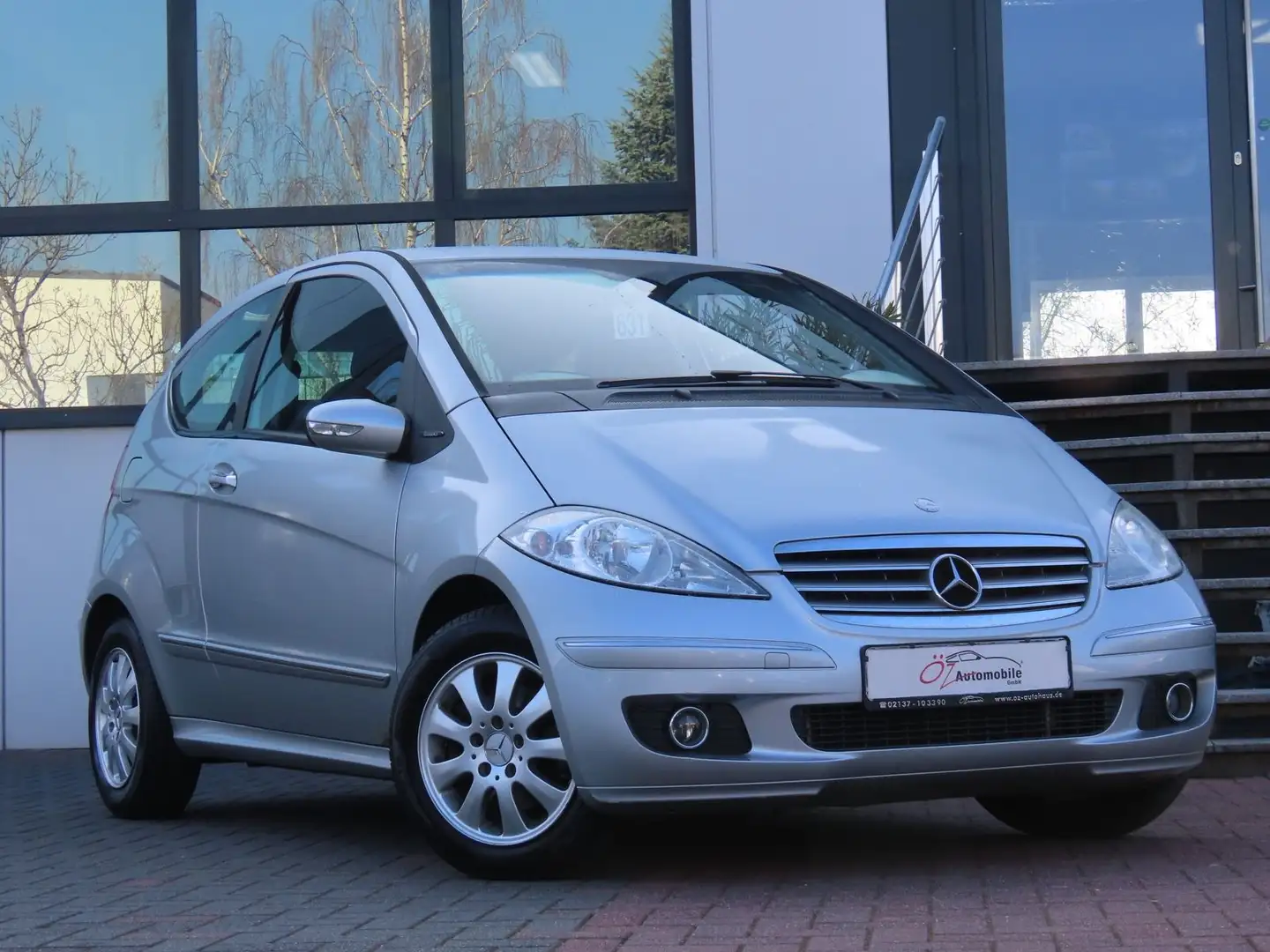 Mercedes-Benz A 170 ELEGANCE Sitzheizung Silber - 1