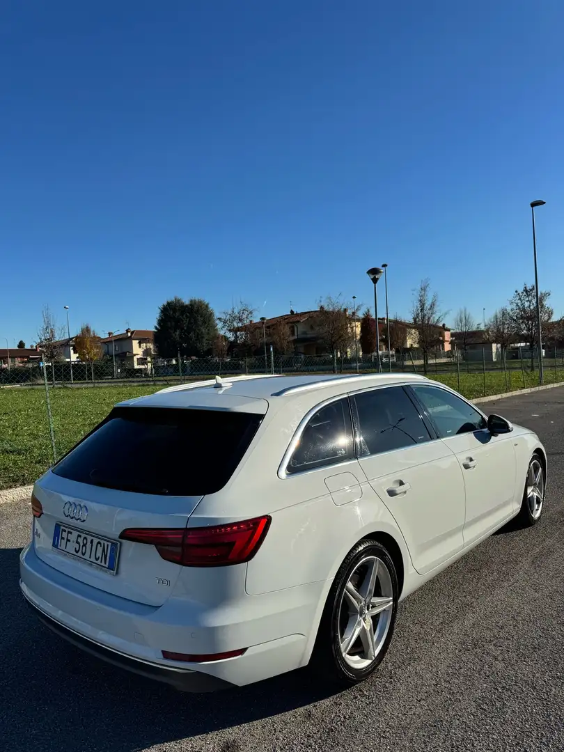 Audi A4 Avant 2.0 tdi ultra 150cv s-tronic Bianco - 2