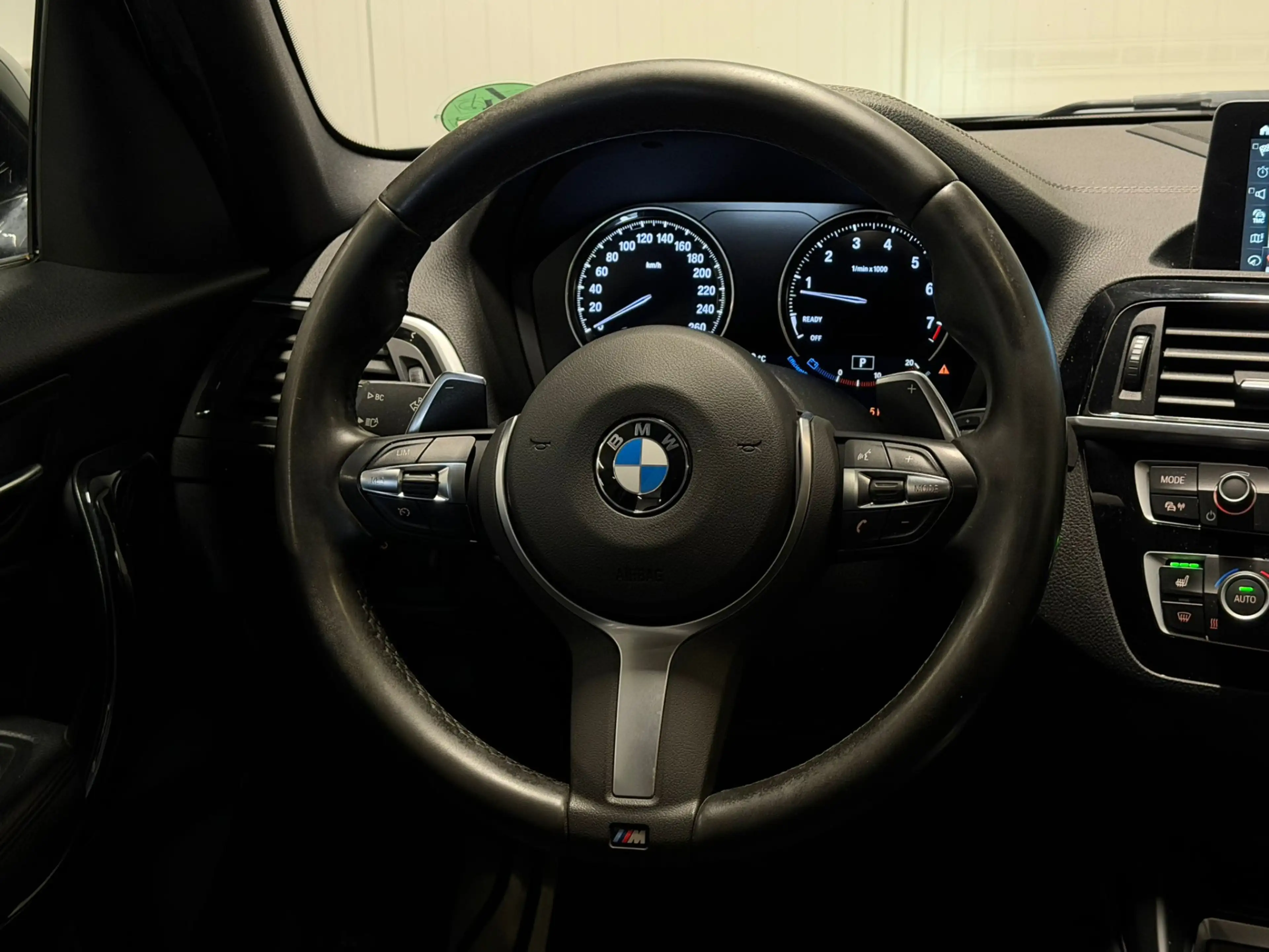 BMW 140 1-serie M140i Special Edition Dealer Onderhouden — photo 23