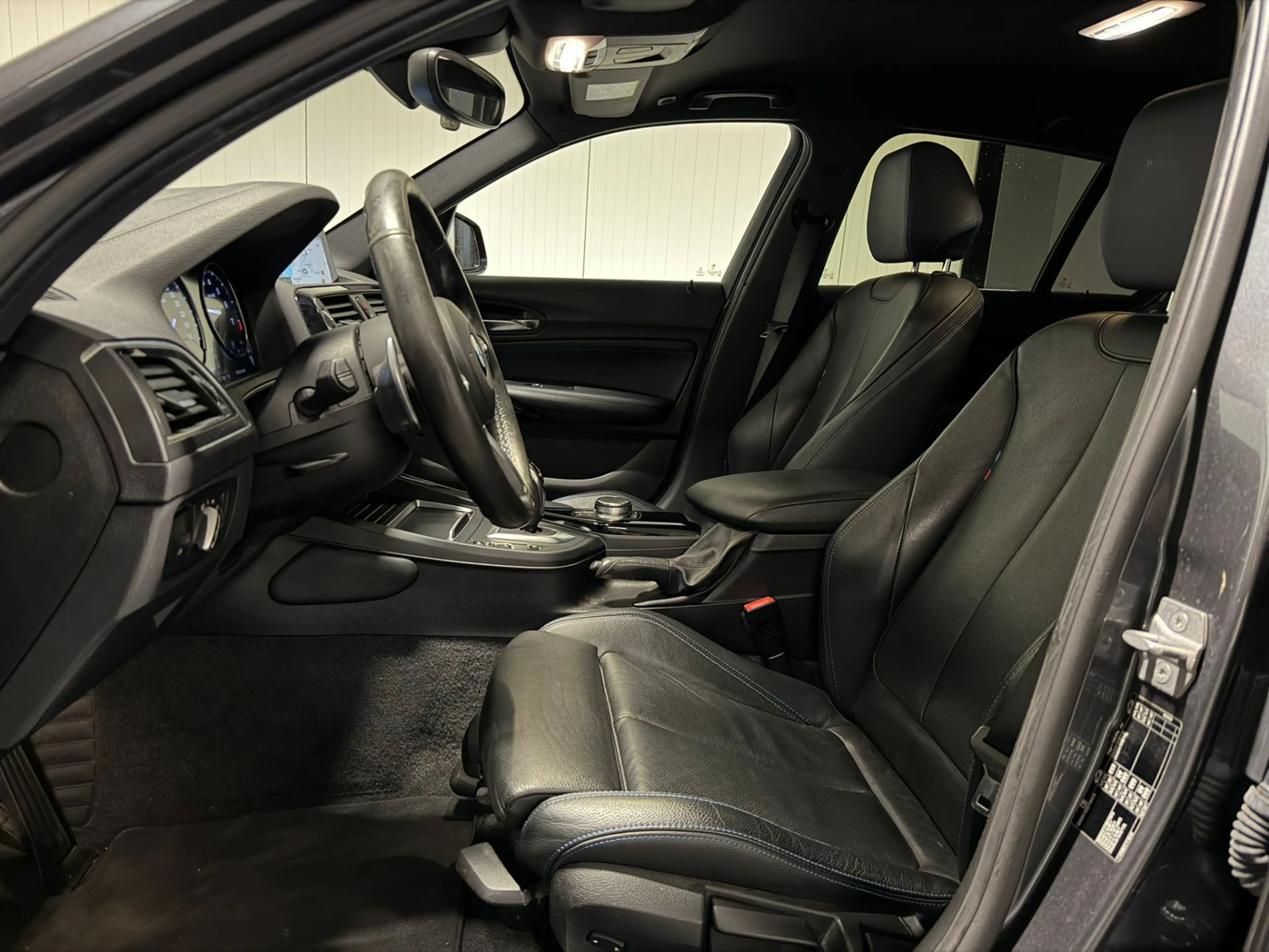 BMW 140 1-serie M140i Special Edition Dealer Onderhouden — photo 11